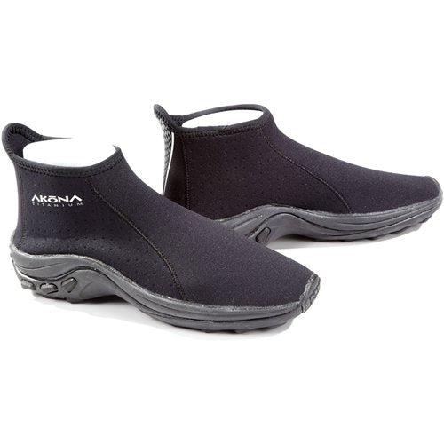 AKONA 3mm Low-Cut Molded Sole Boot