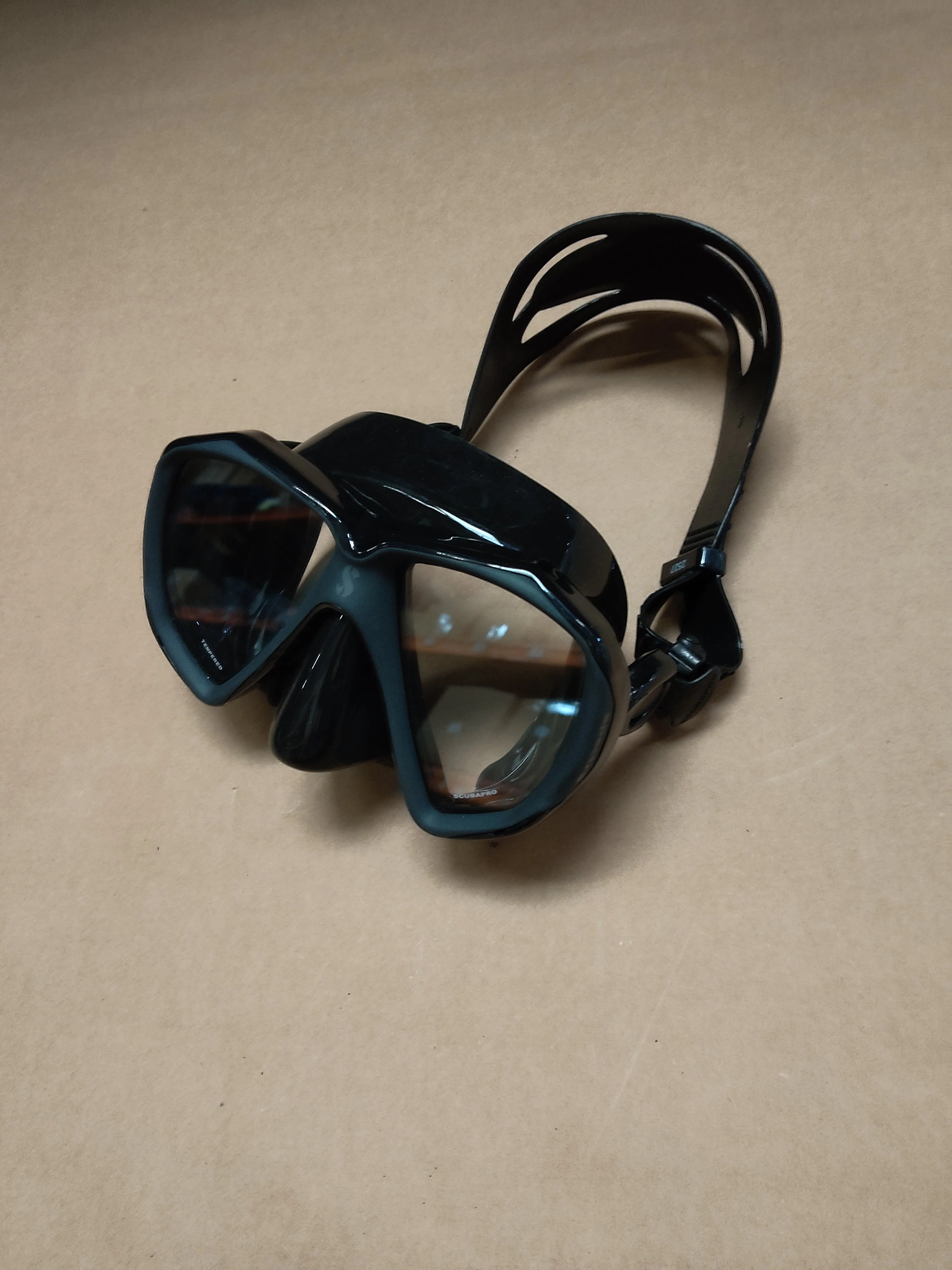 Used Scubapro Spectra Dive Mask - Image 5
