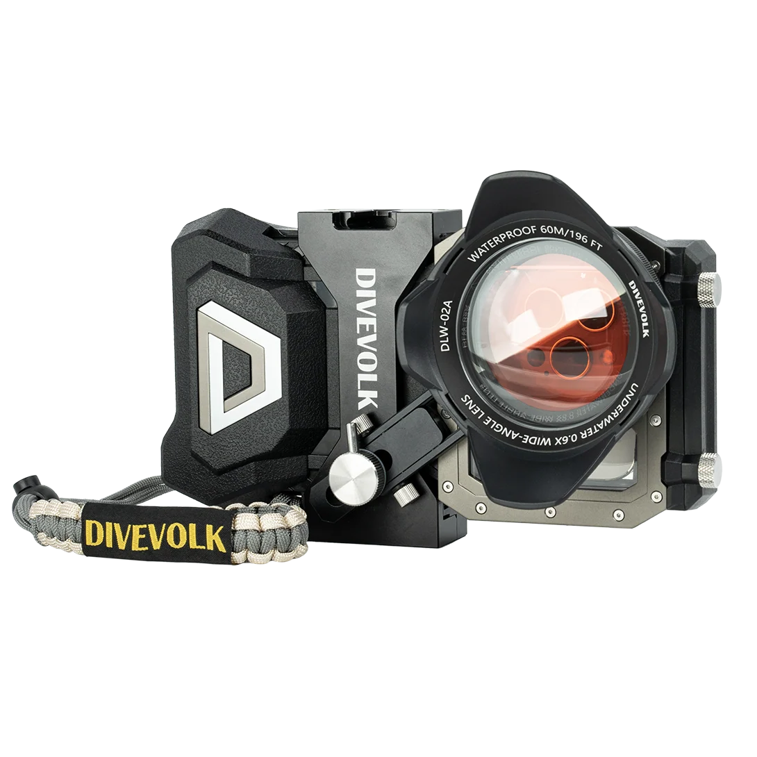 DiveVolk SeaTouch 4 Max Plus Ocean Kit for Underwater Photography – Red Filter & Wide-Angle Lens Bundle