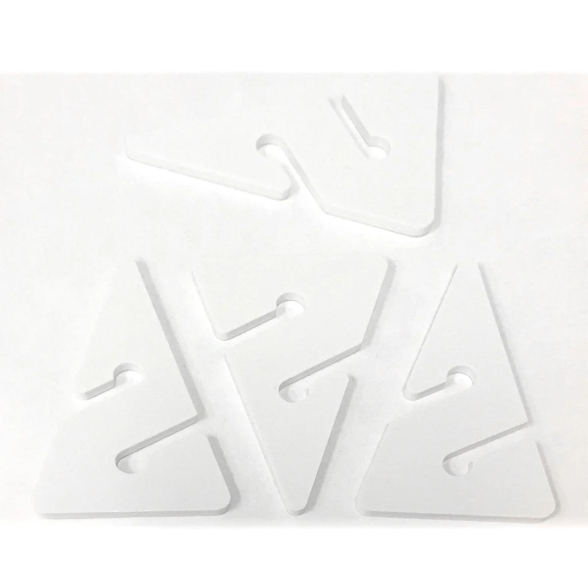 Hollis Small Line Arrow 1.5 x 2.5"