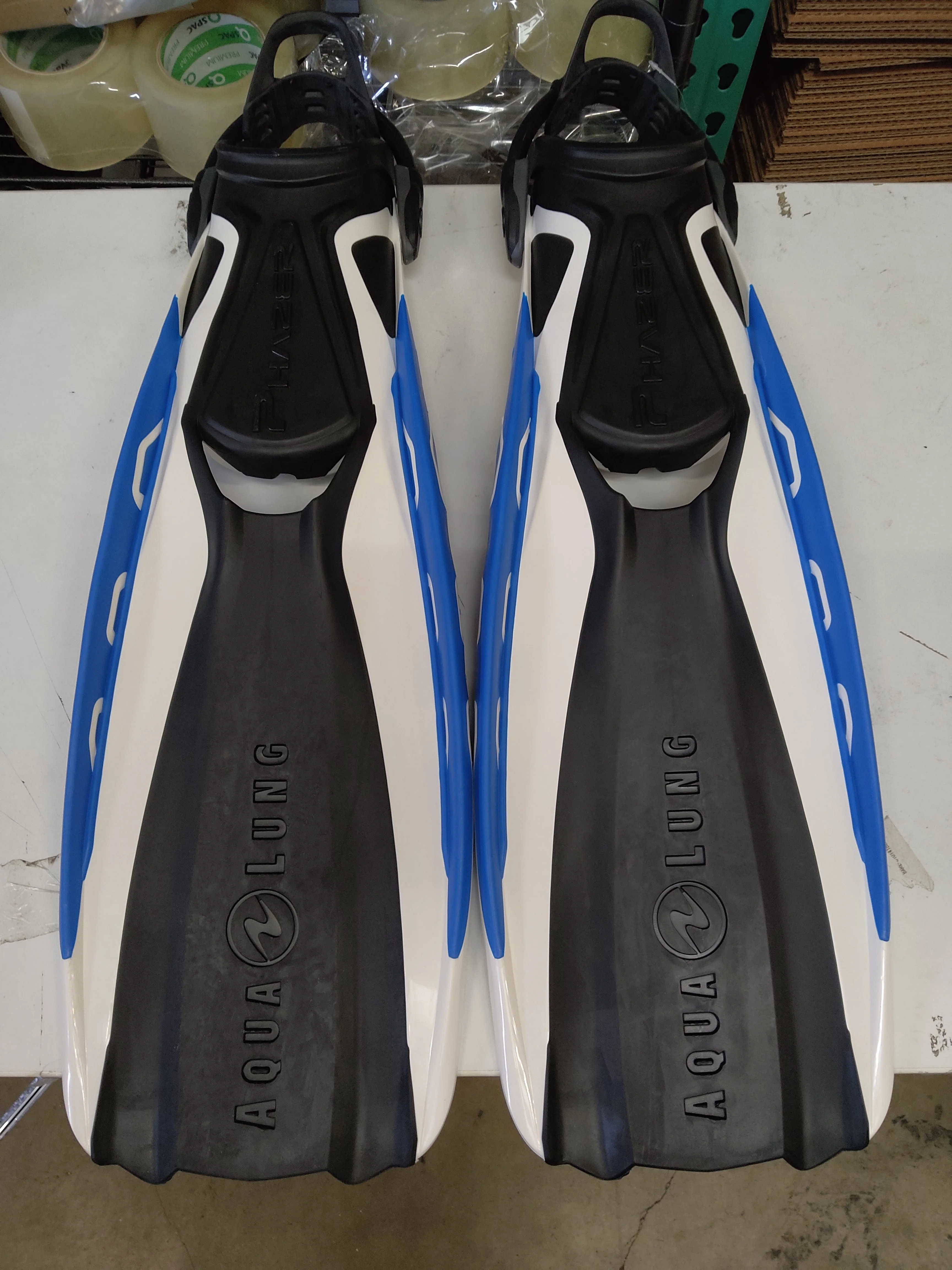 Used Aqualung Phazer Open Heel Dive Fins - Image 2