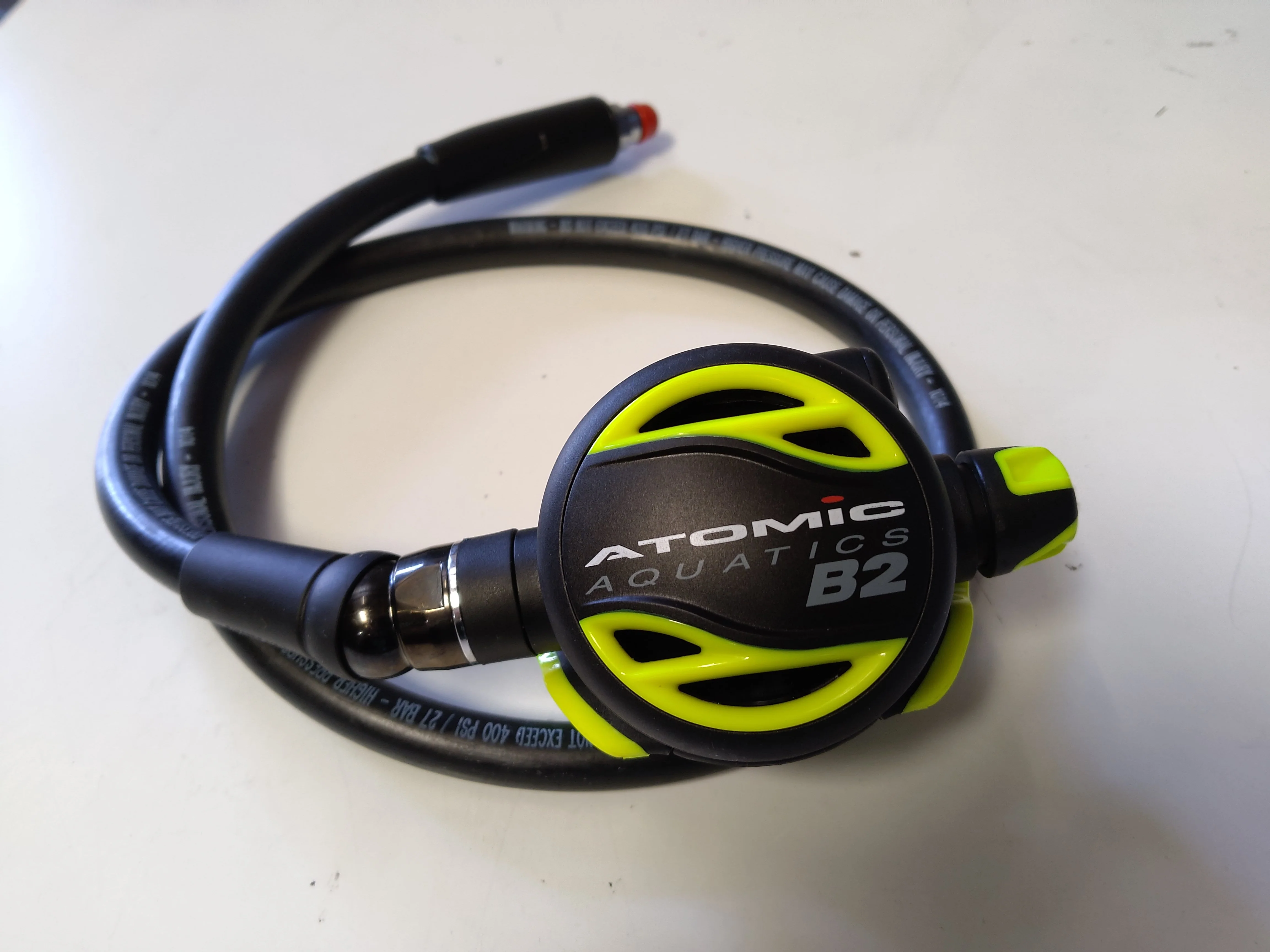 Open Box Atomic Aquatics B2 Octopus, 36" hose, Yellow