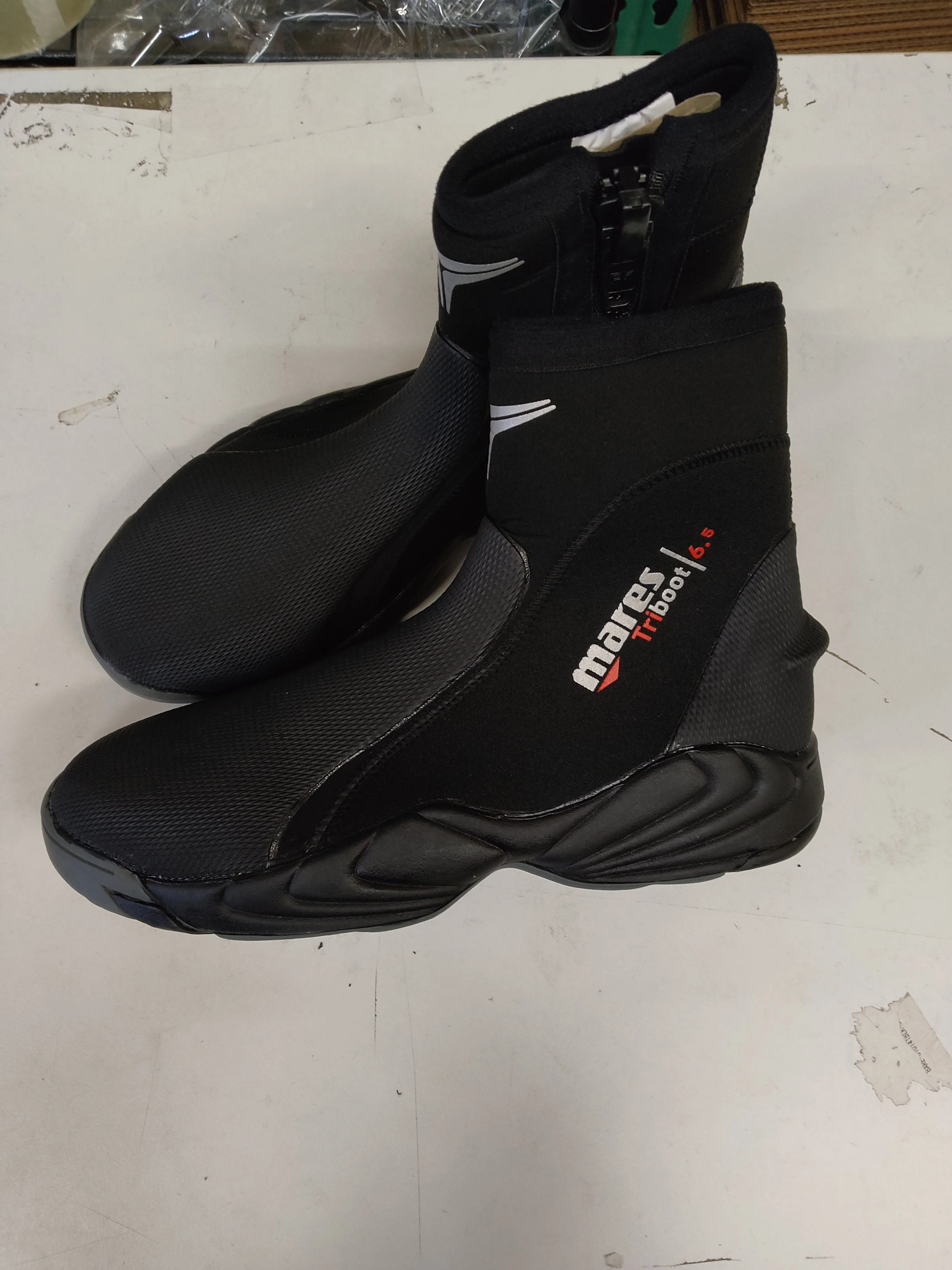 Used Mares 6.5mm Trilastic Boot