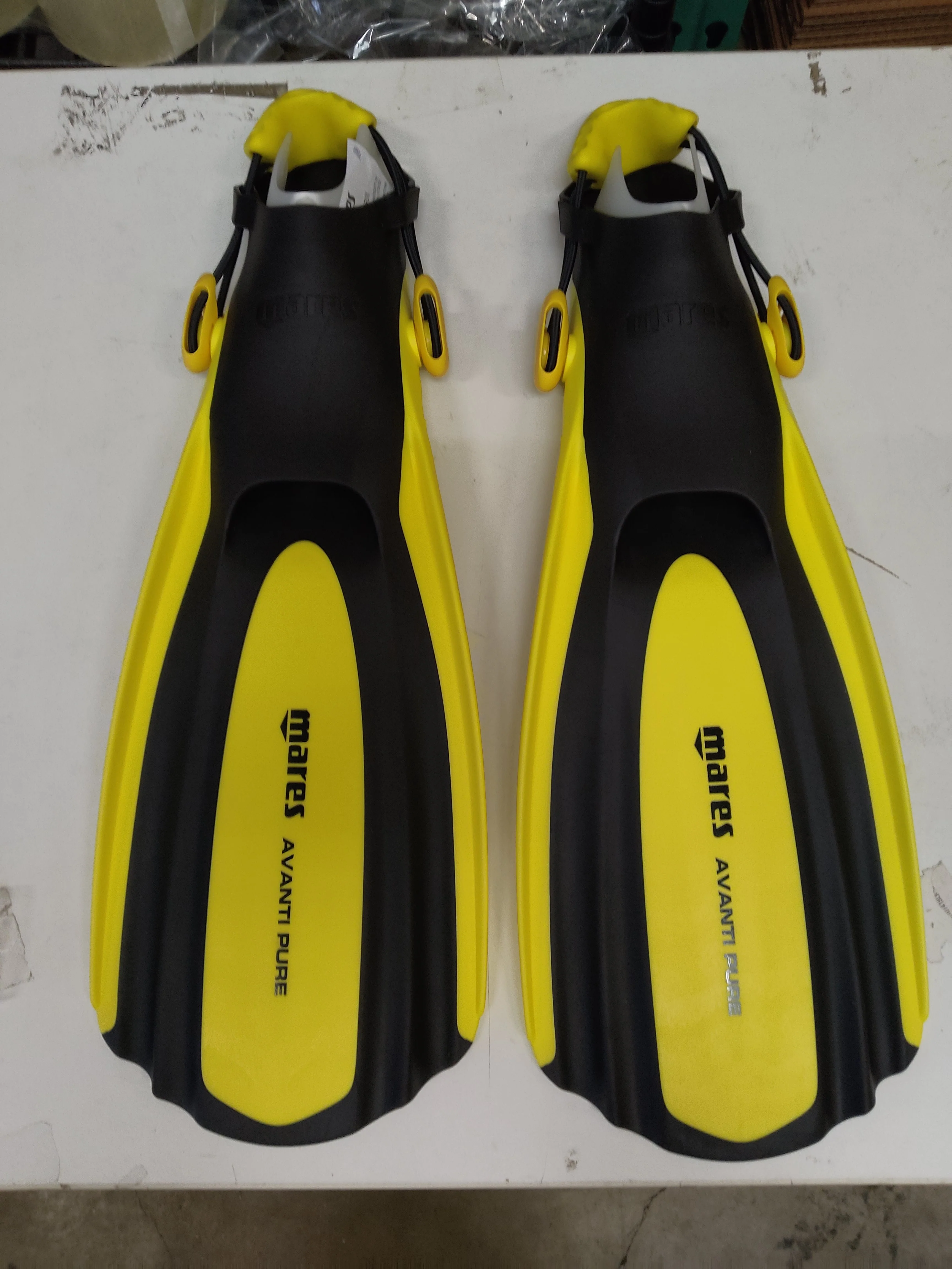 Used Mares Avanti Pure Fins - Image 2