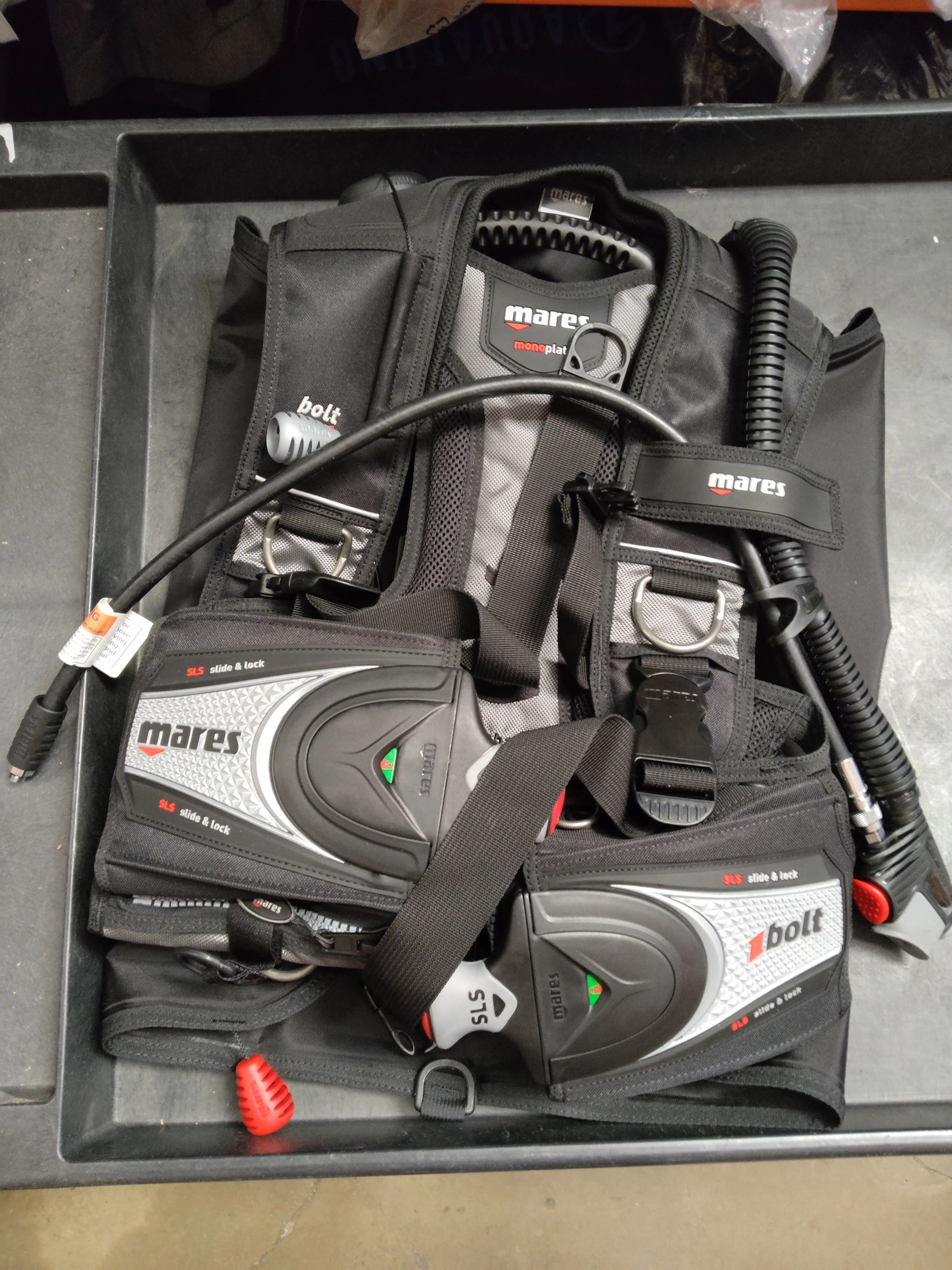 Used Mares Bolt SLS BC Vest - Image 3