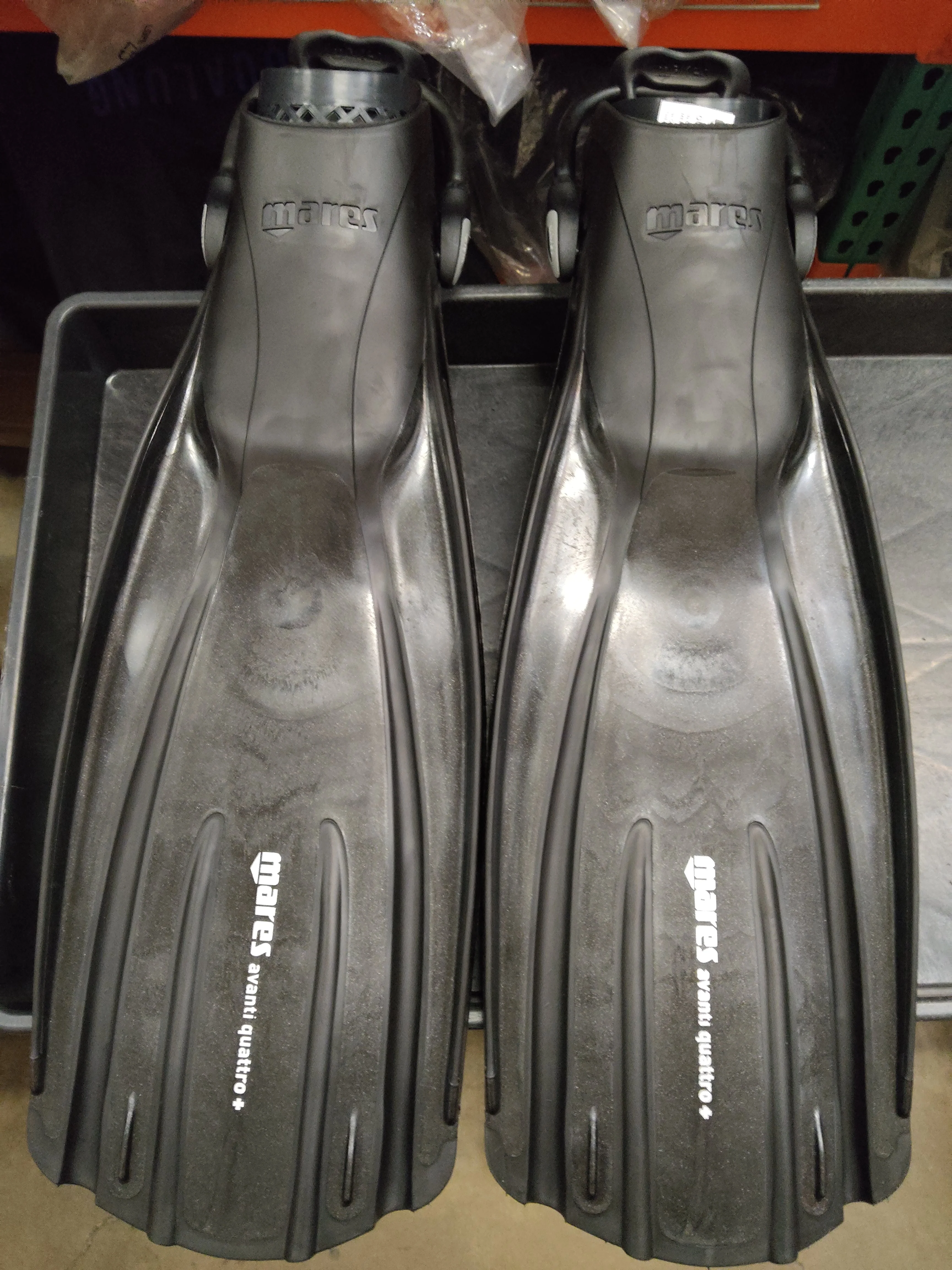 Used Mares Avanti Quattro Plus Open Heel Bungee Strap Dive Fin - Image 12