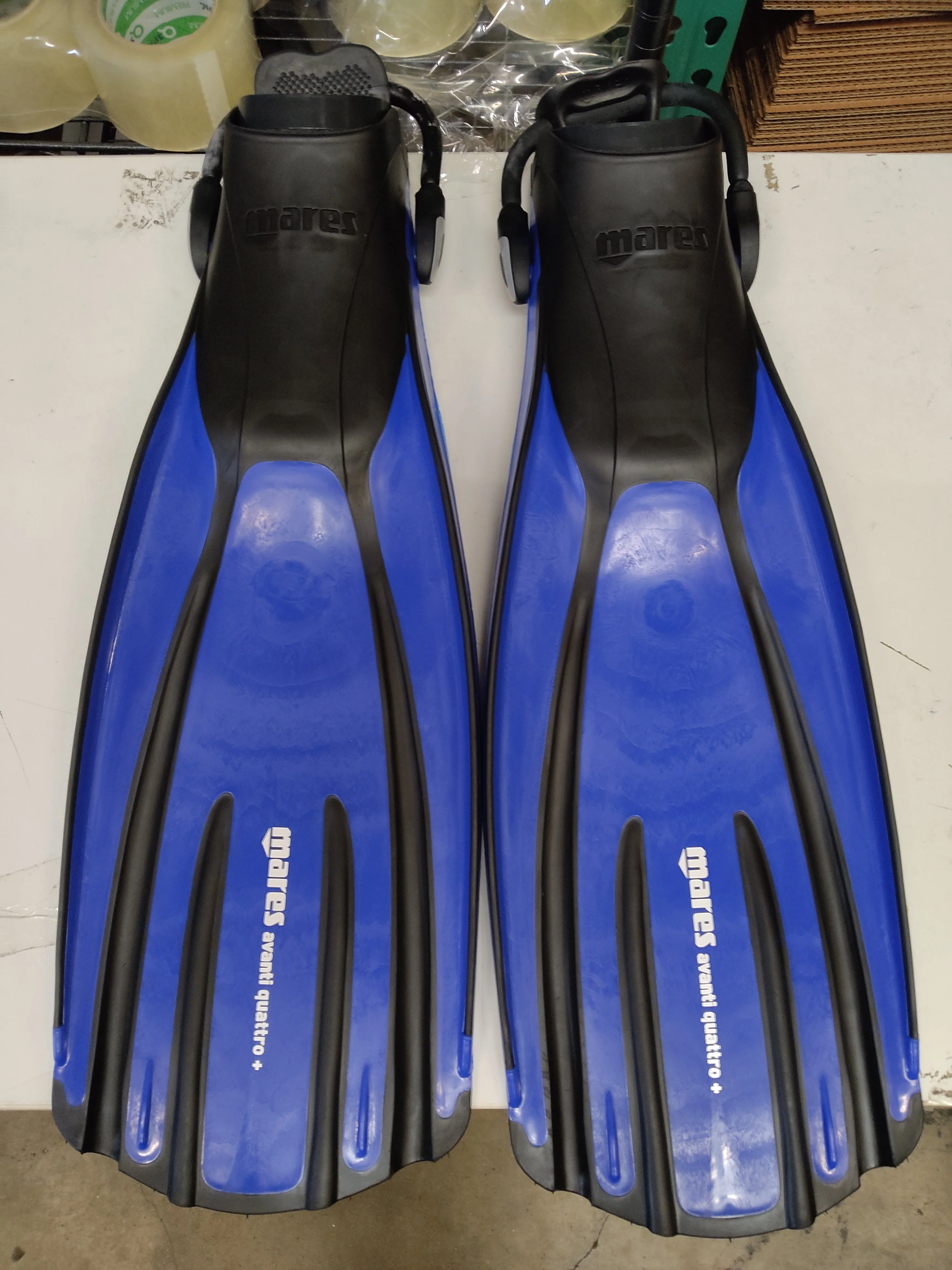 Used Mares Avanti Quattro Plus Open Heel Bungee Strap Dive Fin - Image 5