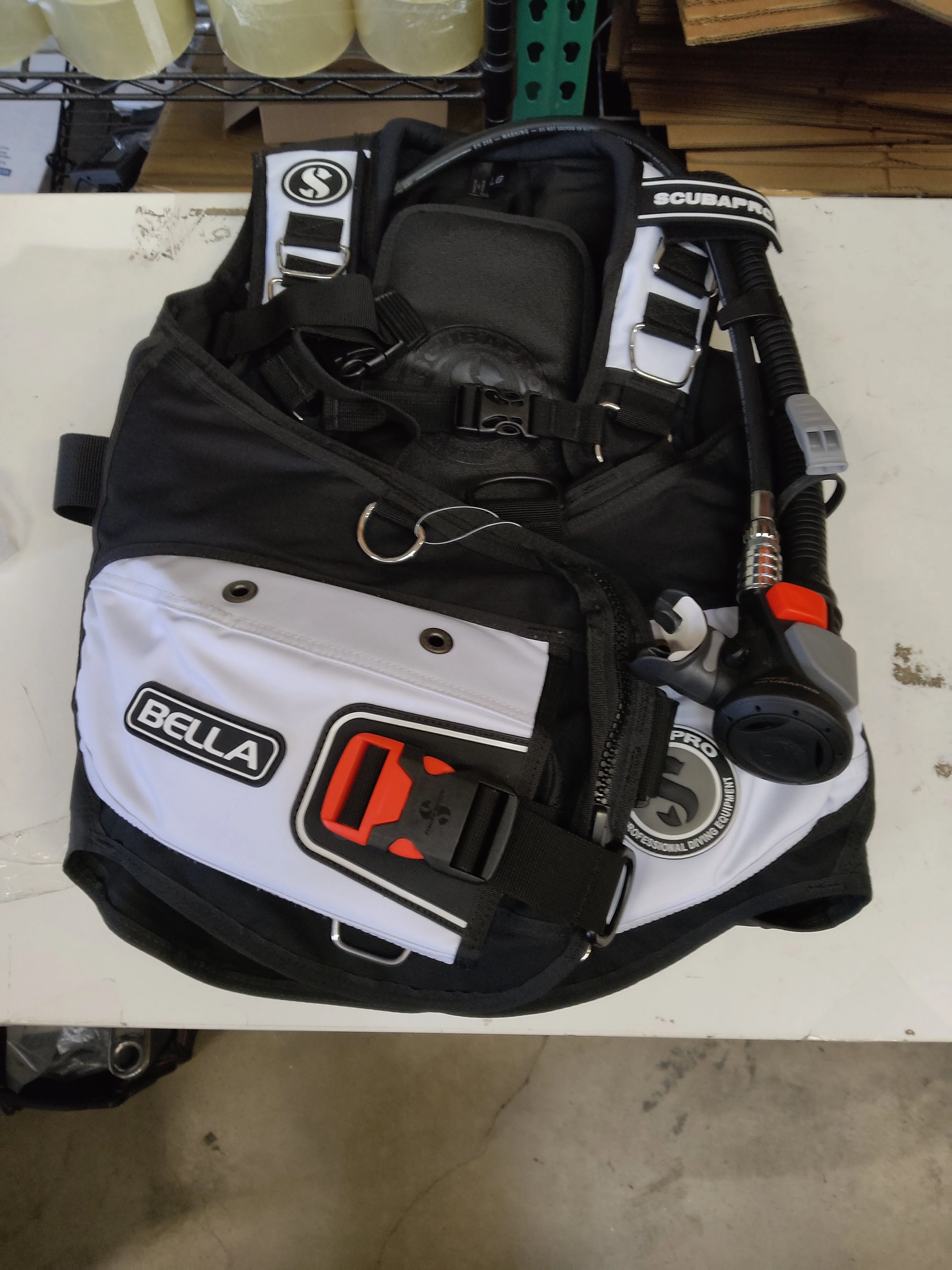 Used Scubapro Bella with Air2 - Image 3