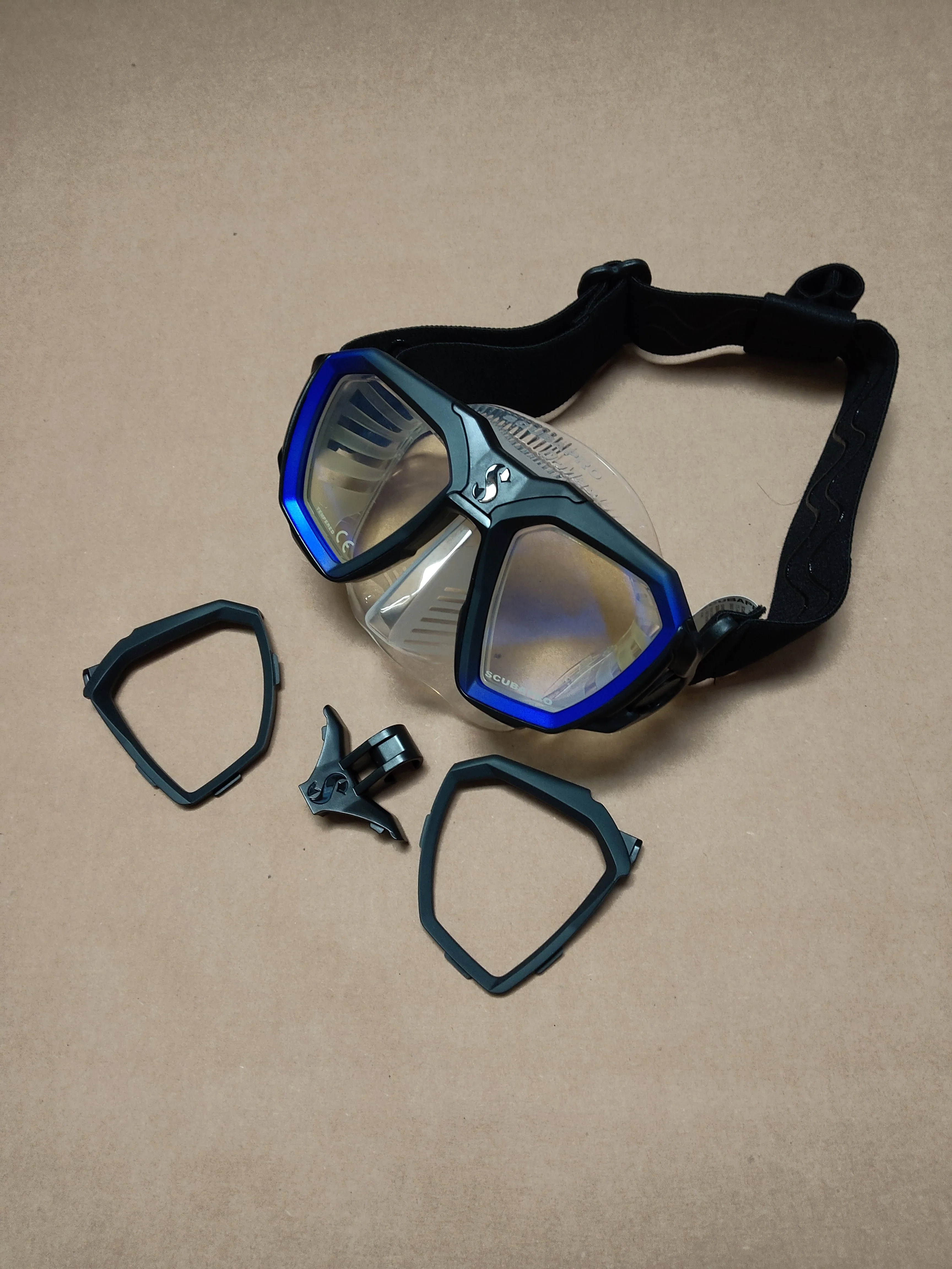 Used Scubapro D-Mask