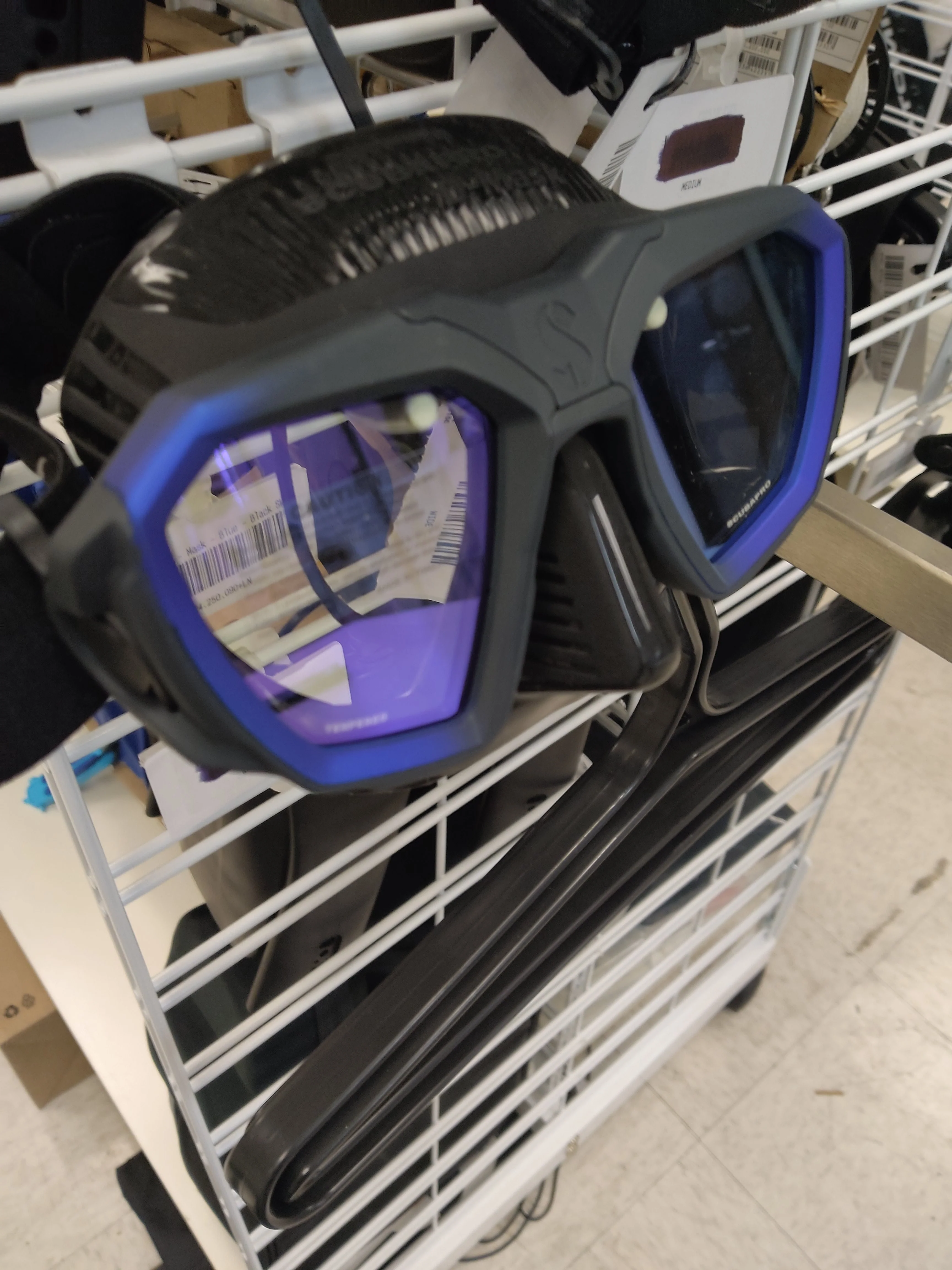 Used Scubapro D - Mask - Image 3