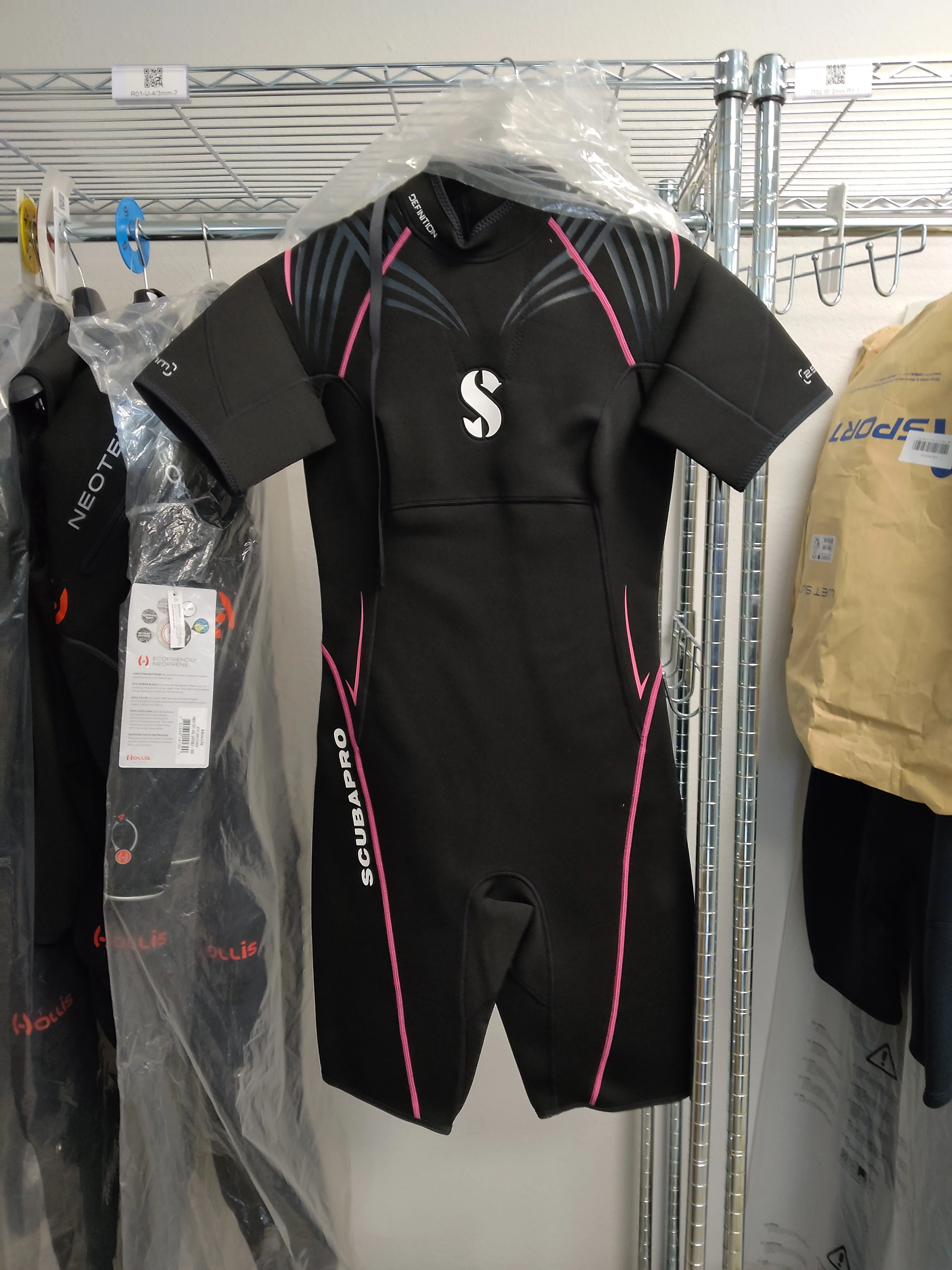 Used Scubapro Definition Shorty 2.5mm Women's - Image 3