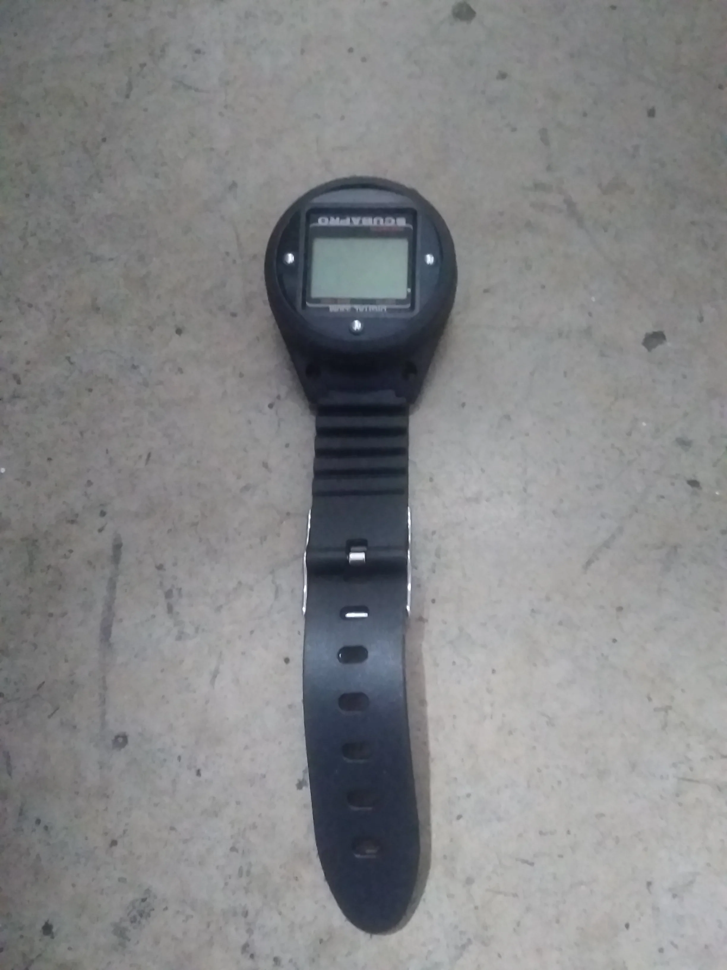 Used Scubapro Digital Depth Gauge Wrist Mount Metric