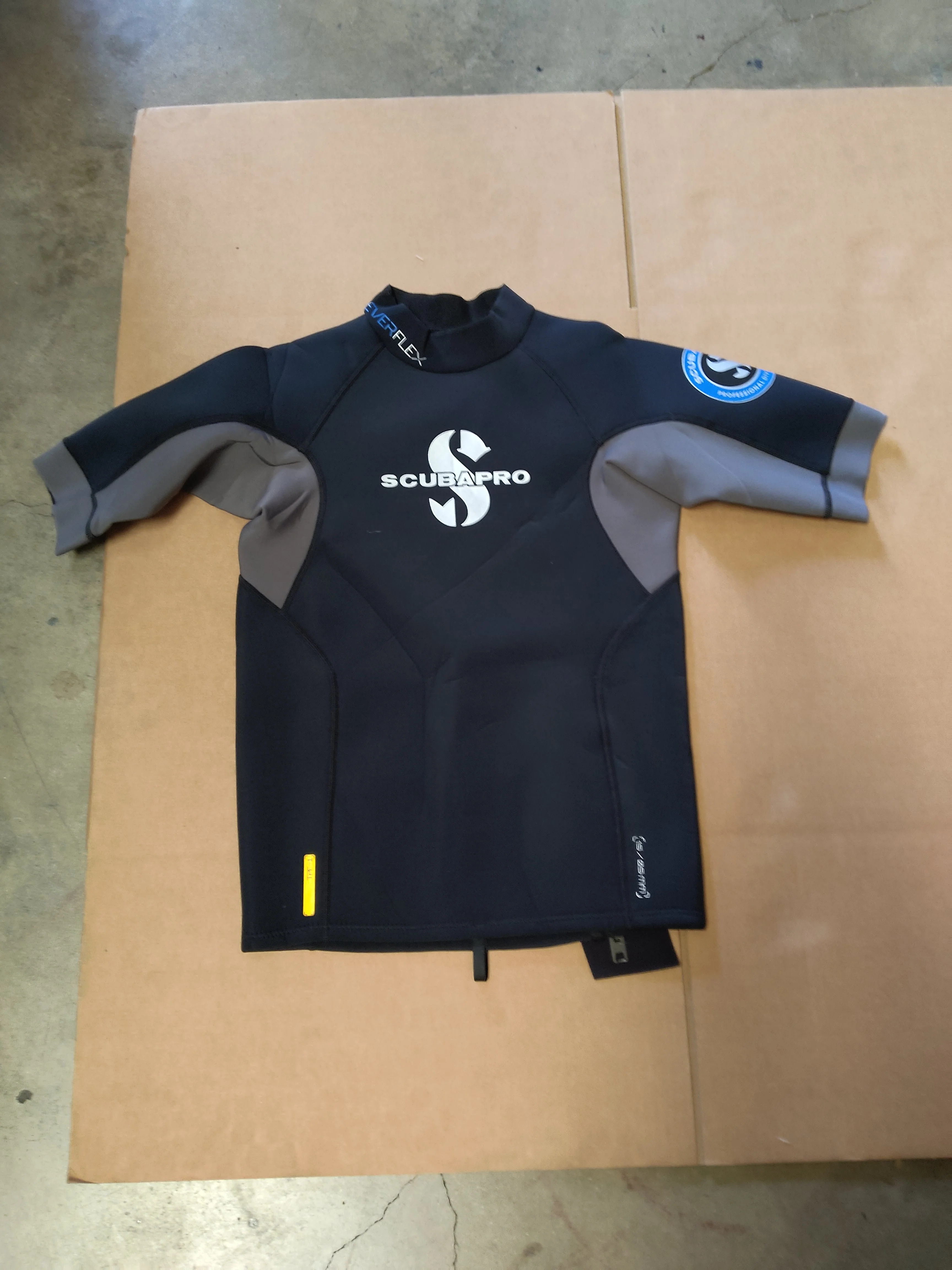 Used Scubapro Everflex 1.5 Men's Short Sleeve - Image 5