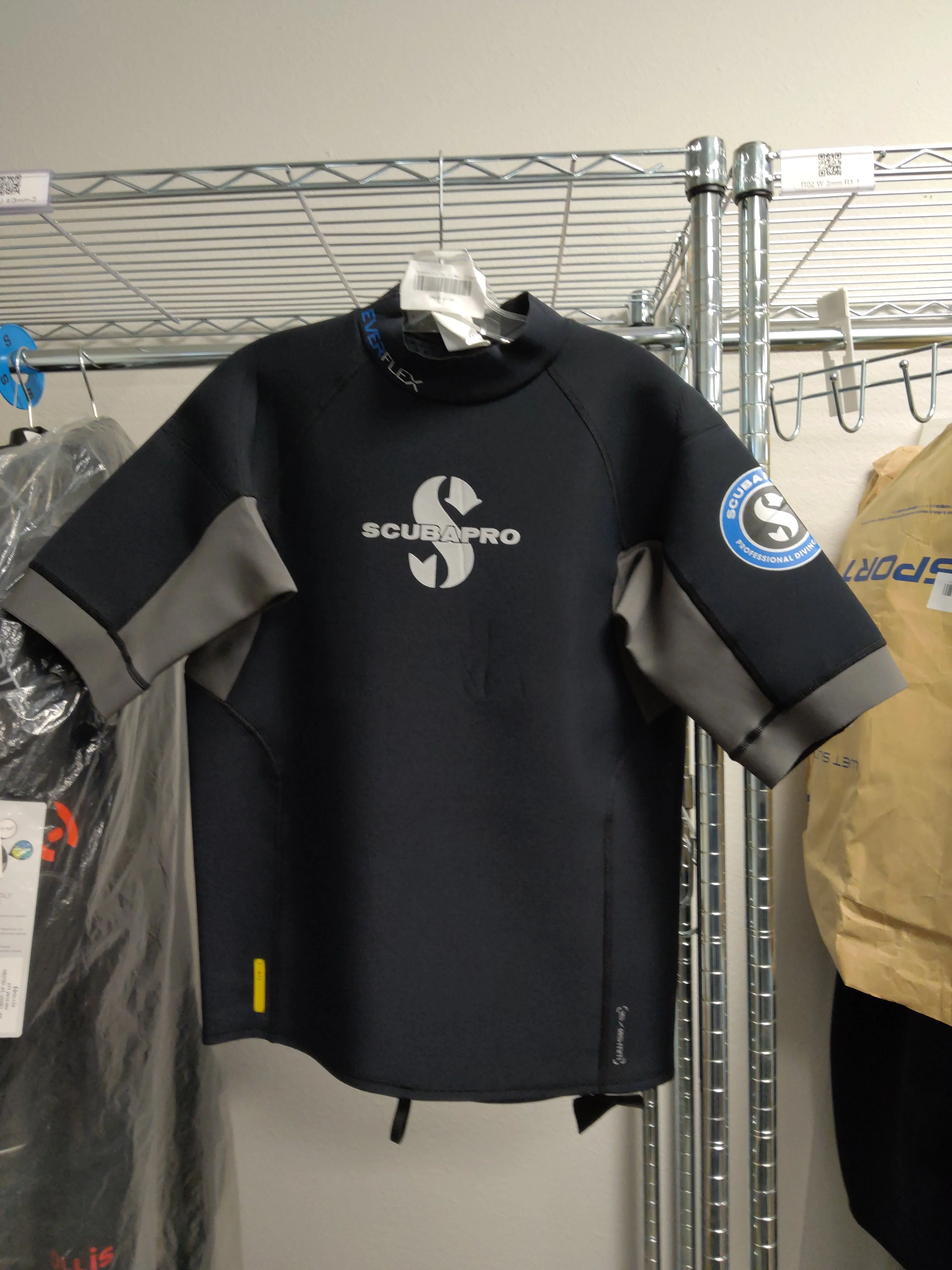 Used Scubapro Everflex 1.5 Men's Short Sleeve - Image 9