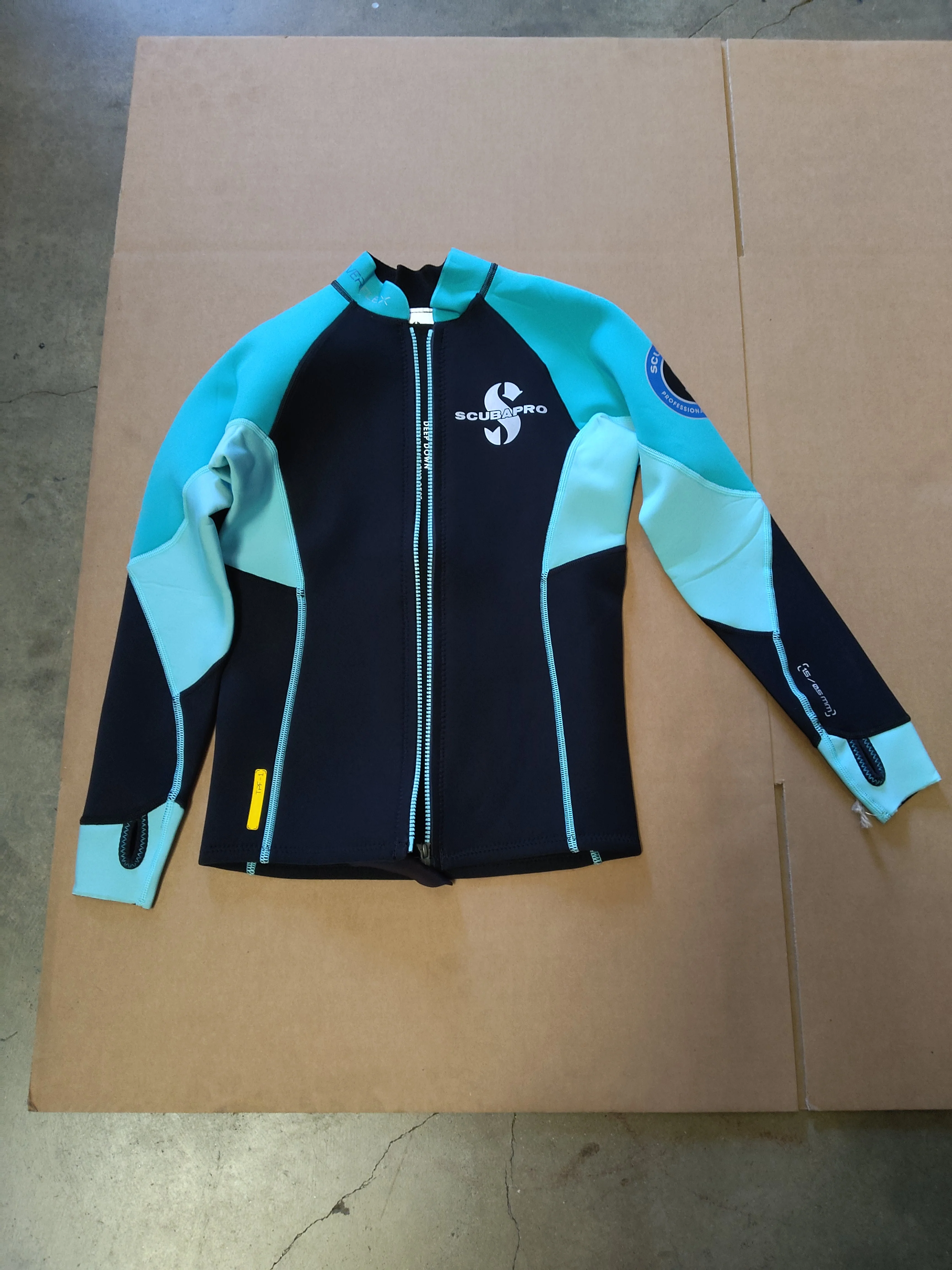 Used Scubapro Everflex 1.5 Women's Long Sleeve - Image 6