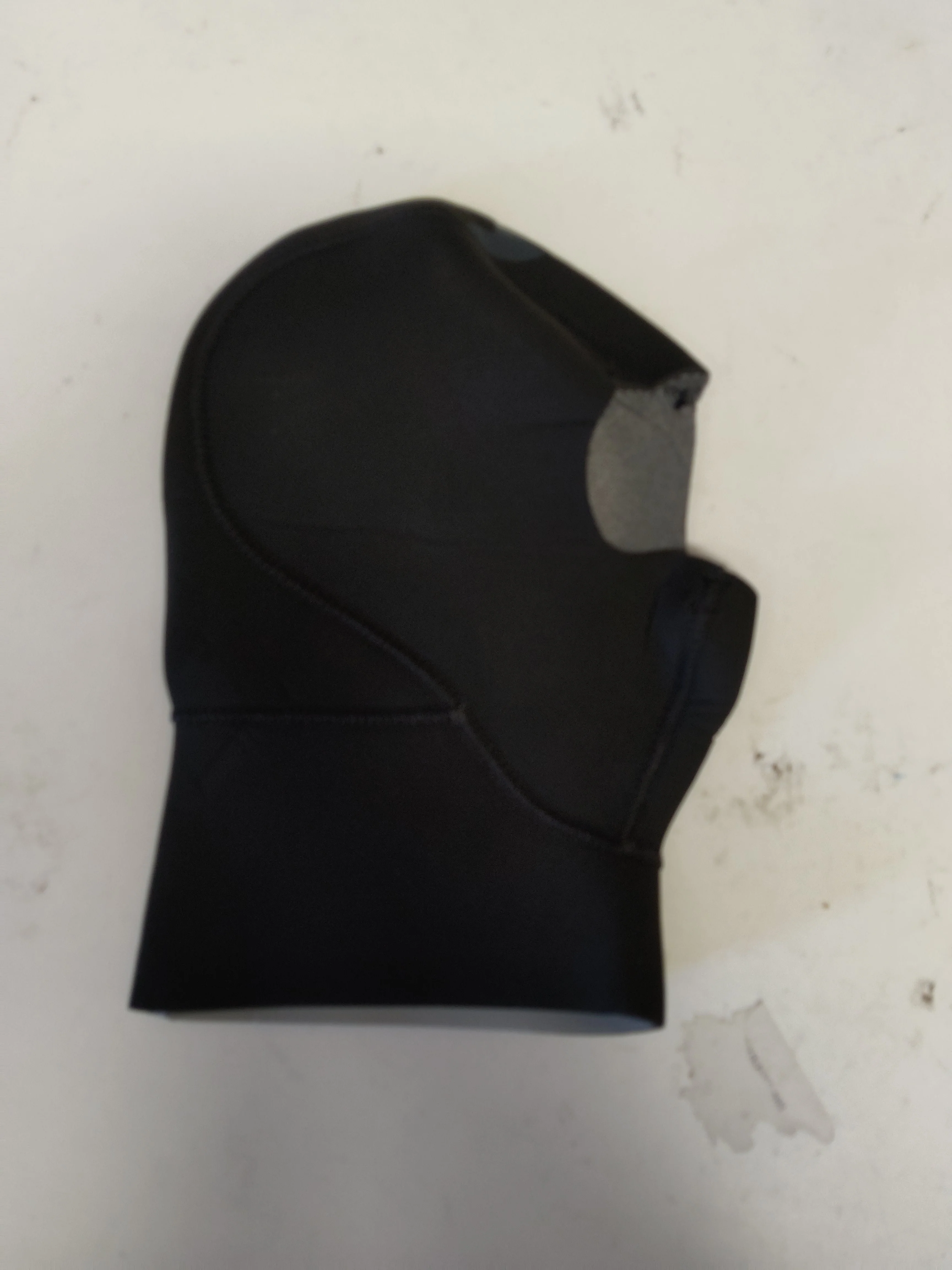 Used Scubapro Everflex Hood 3/2mm - Image 3