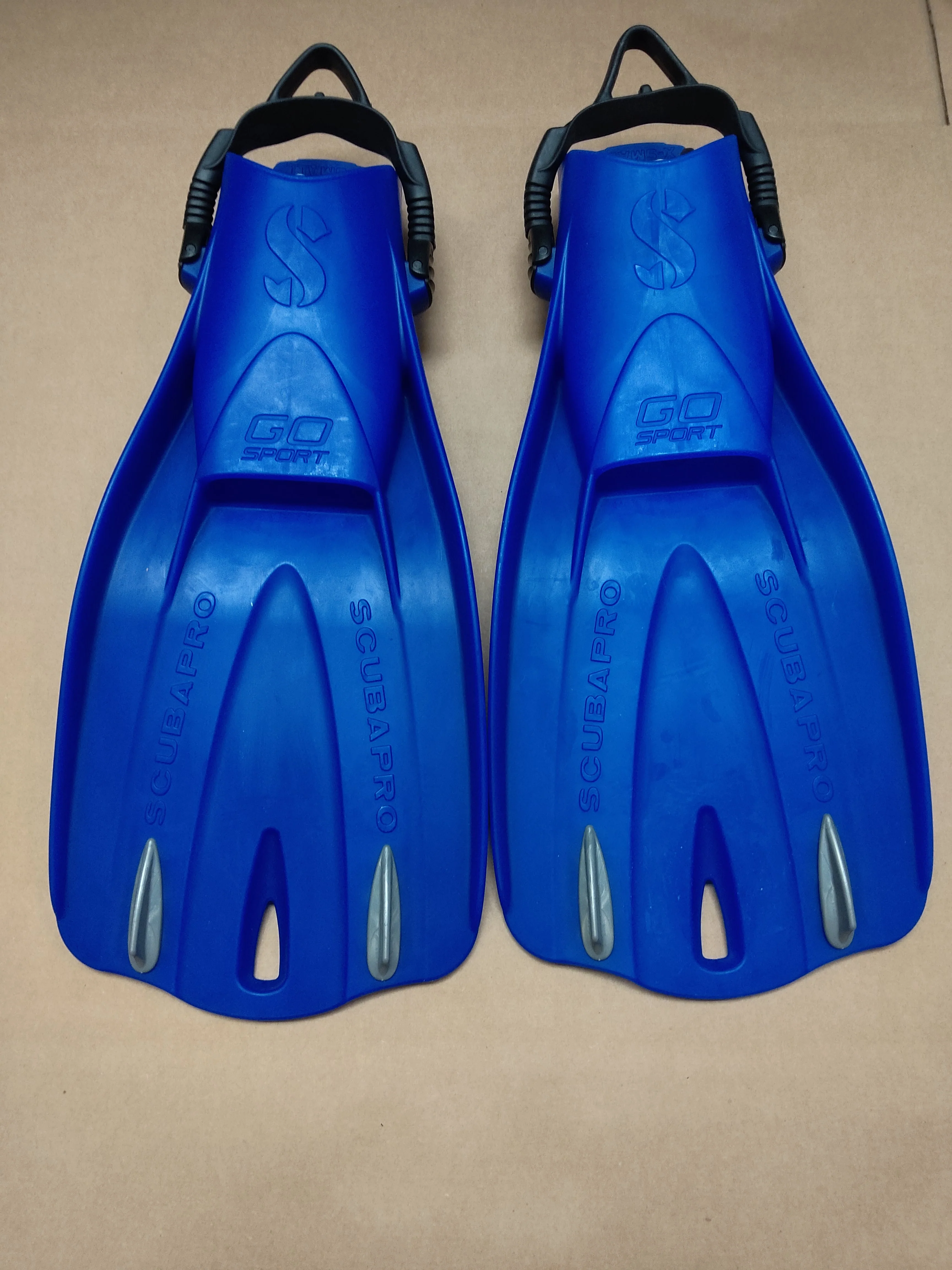 Used Scubapro GO Sport Fins - Image 12