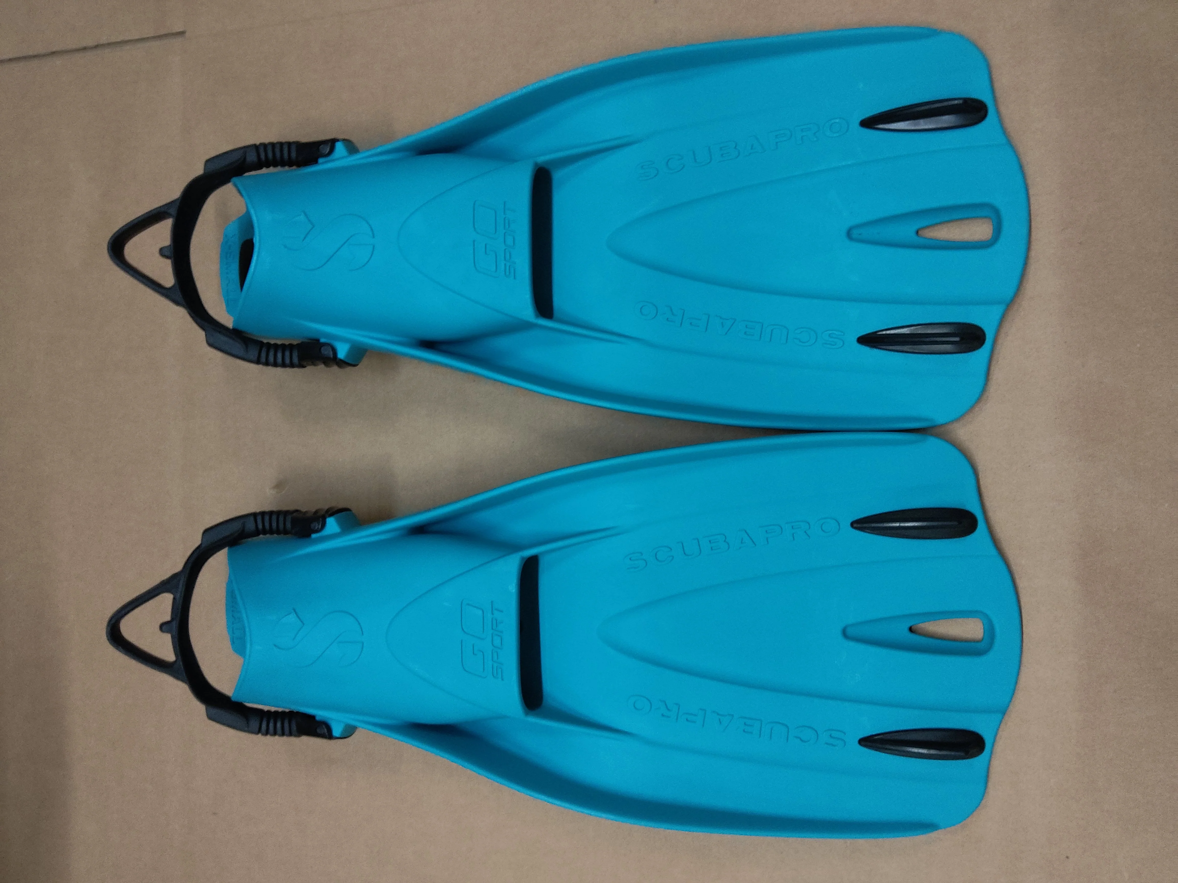 Used Scubapro GO Sport Fins - Image 18