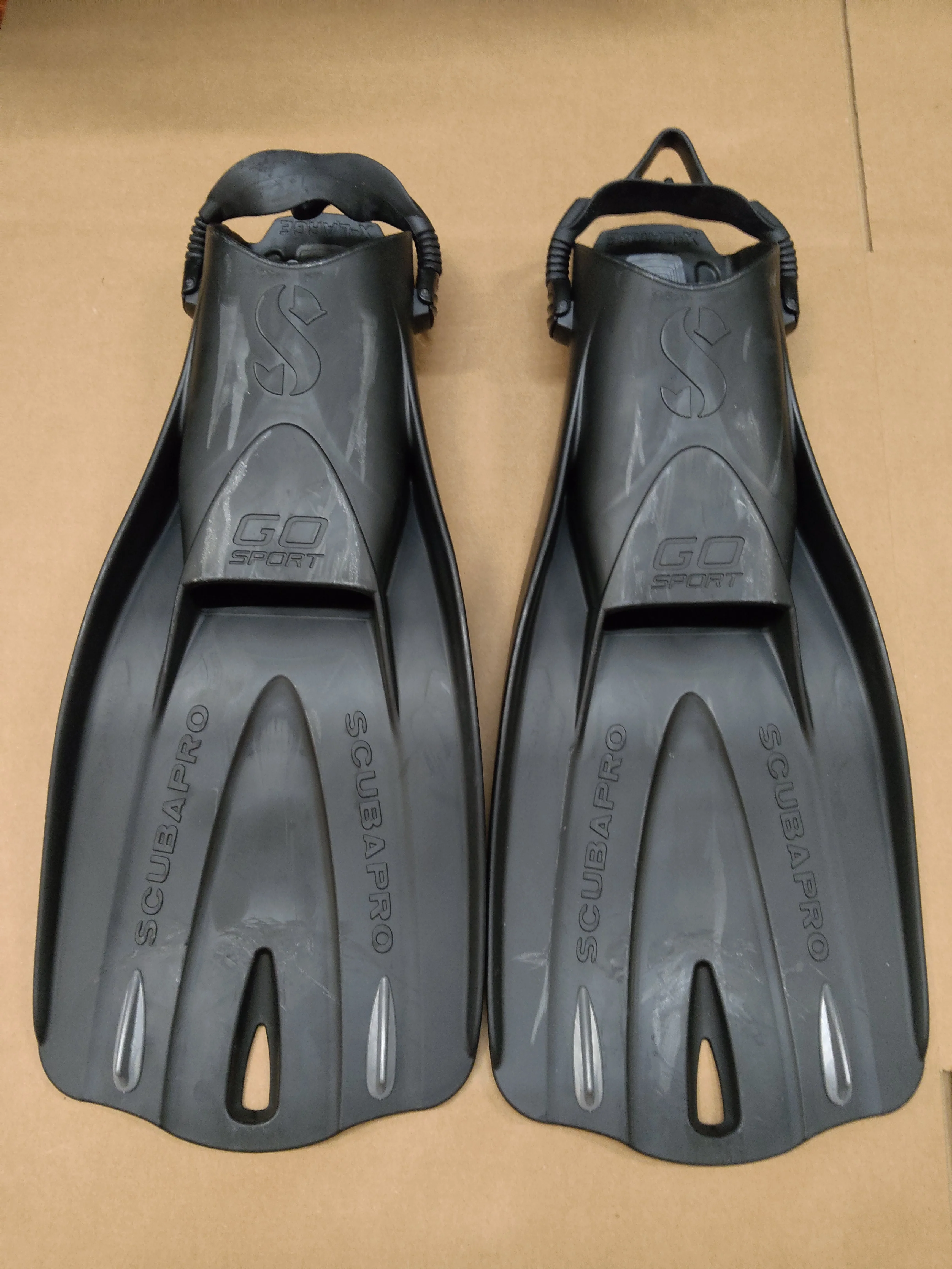 Used Scubapro GO Sport Fins - Image 19