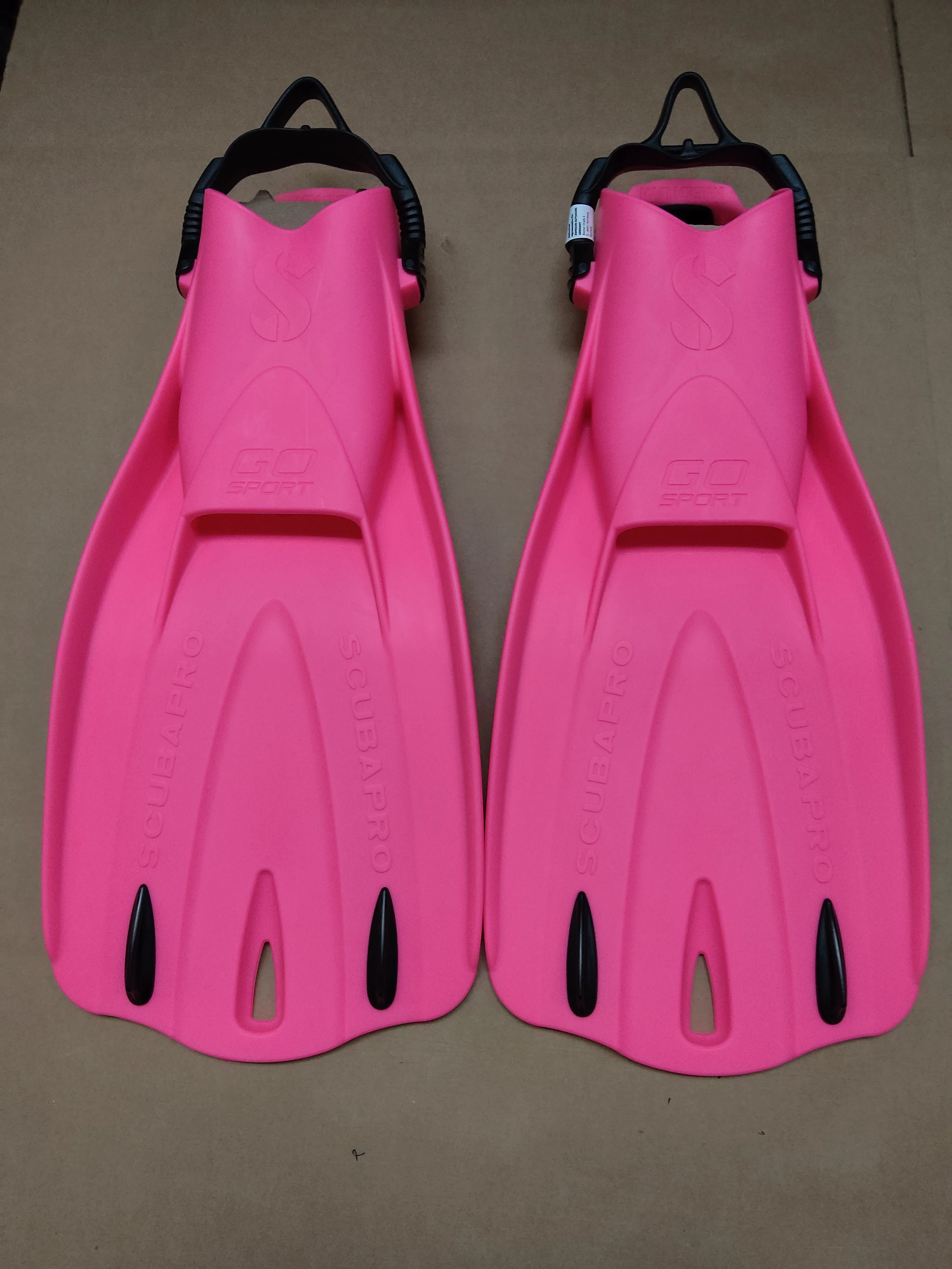 Used Scubapro GO Sport Fins - Image 24