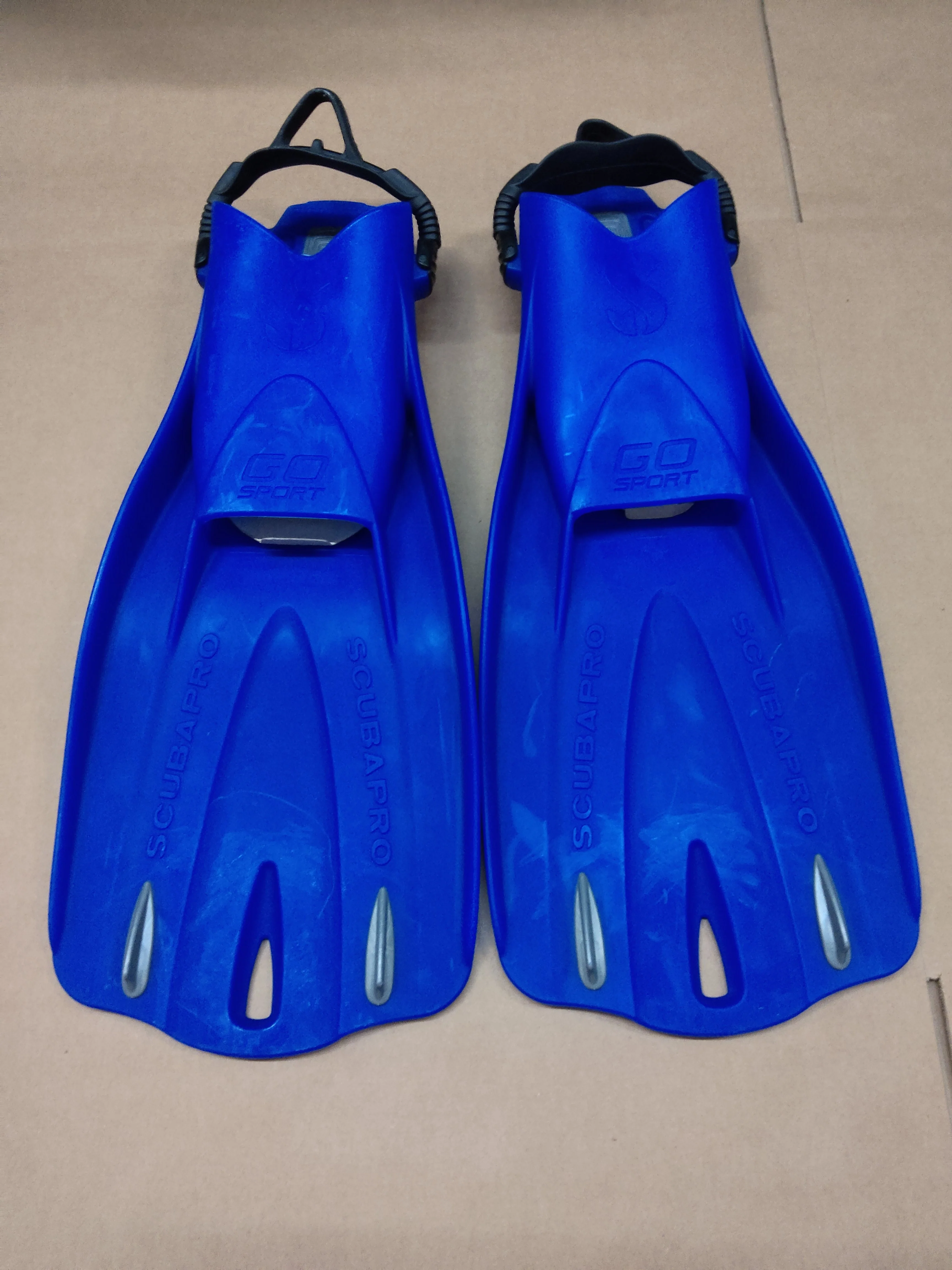 Used Scubapro GO Sport Fins - Image 9
