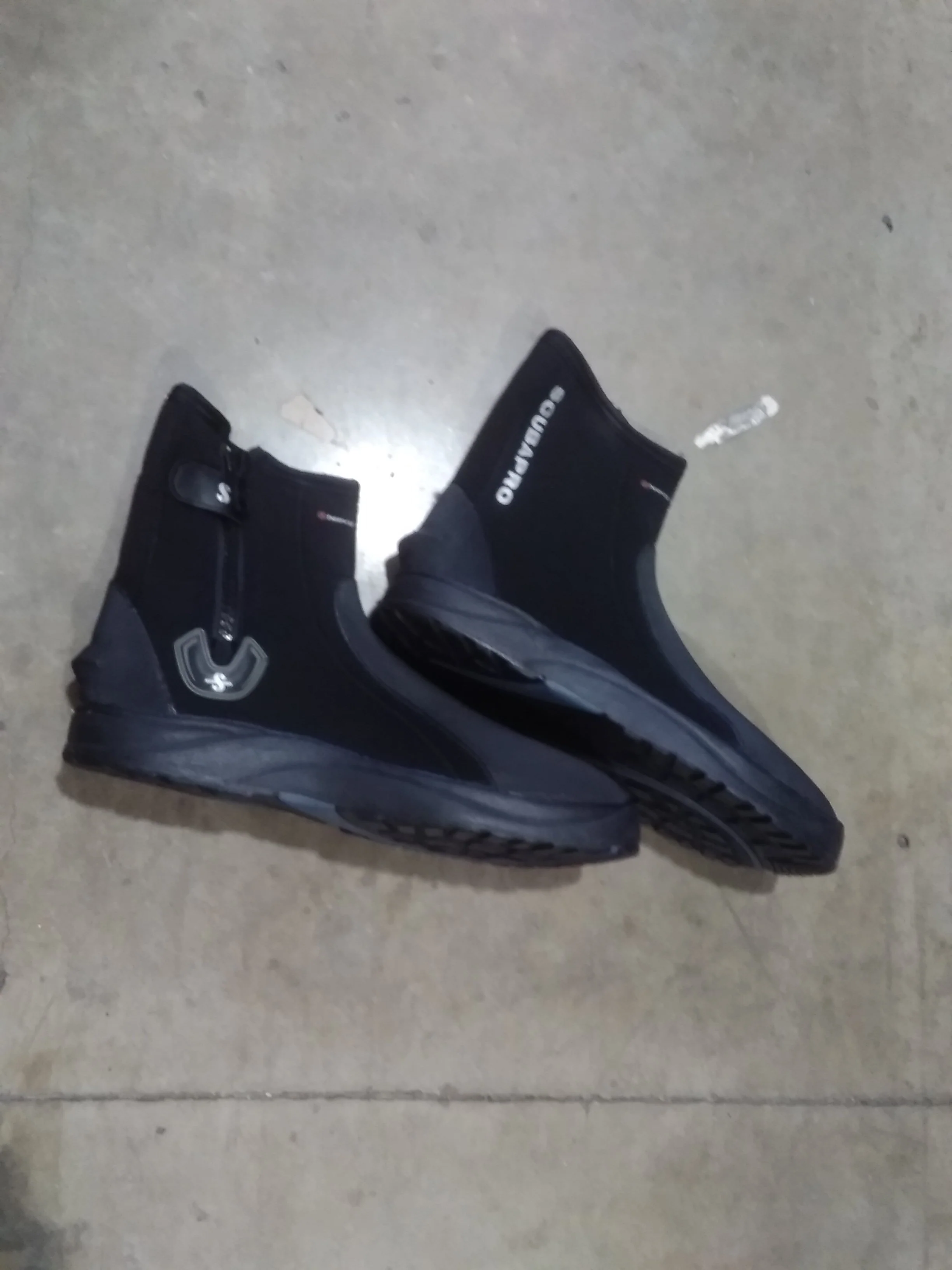Used Scubapro Heavy Duty 6.5 mm Boot
