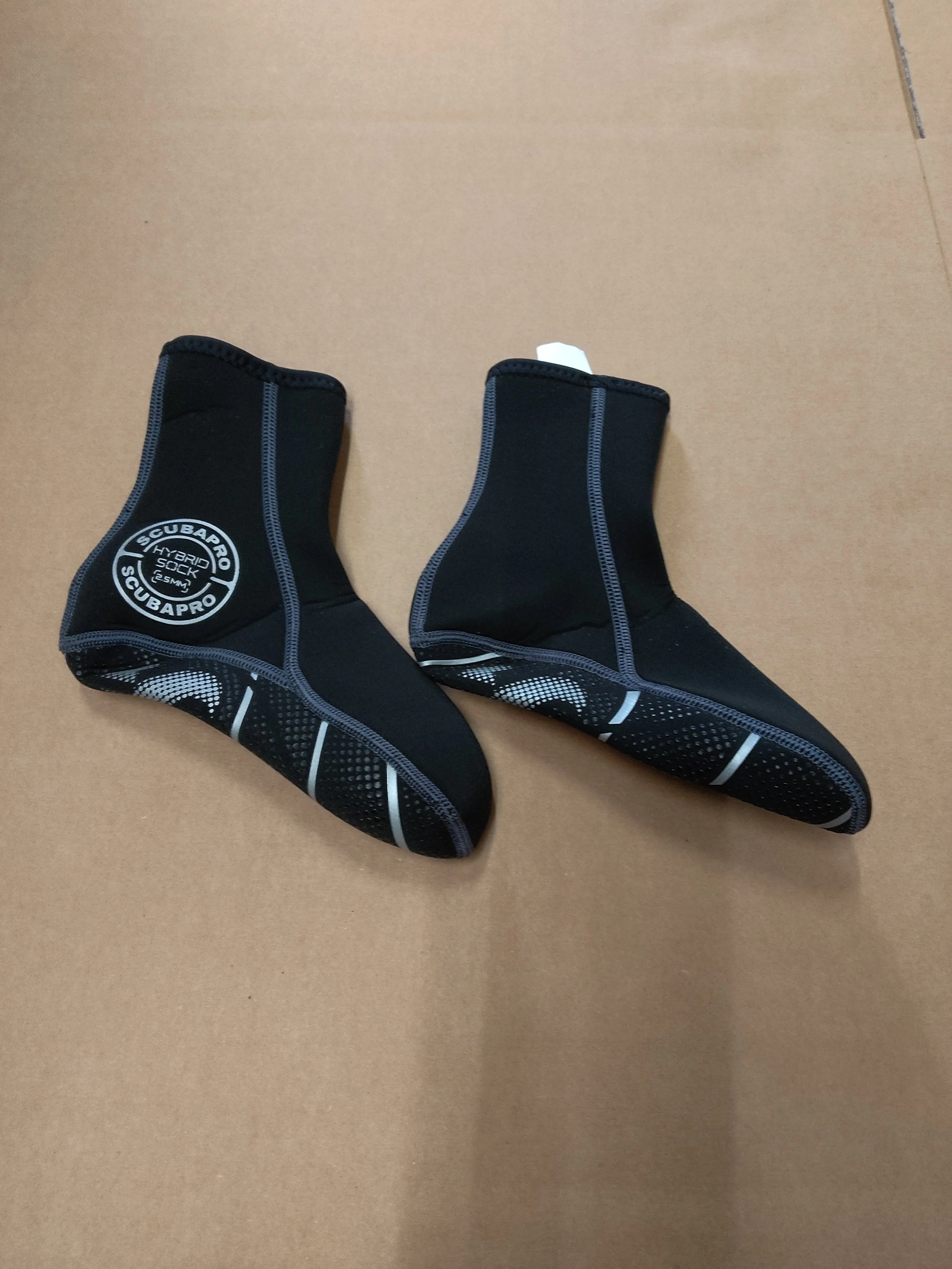 Used Scubapro Hybrid Socks 2.5mm
