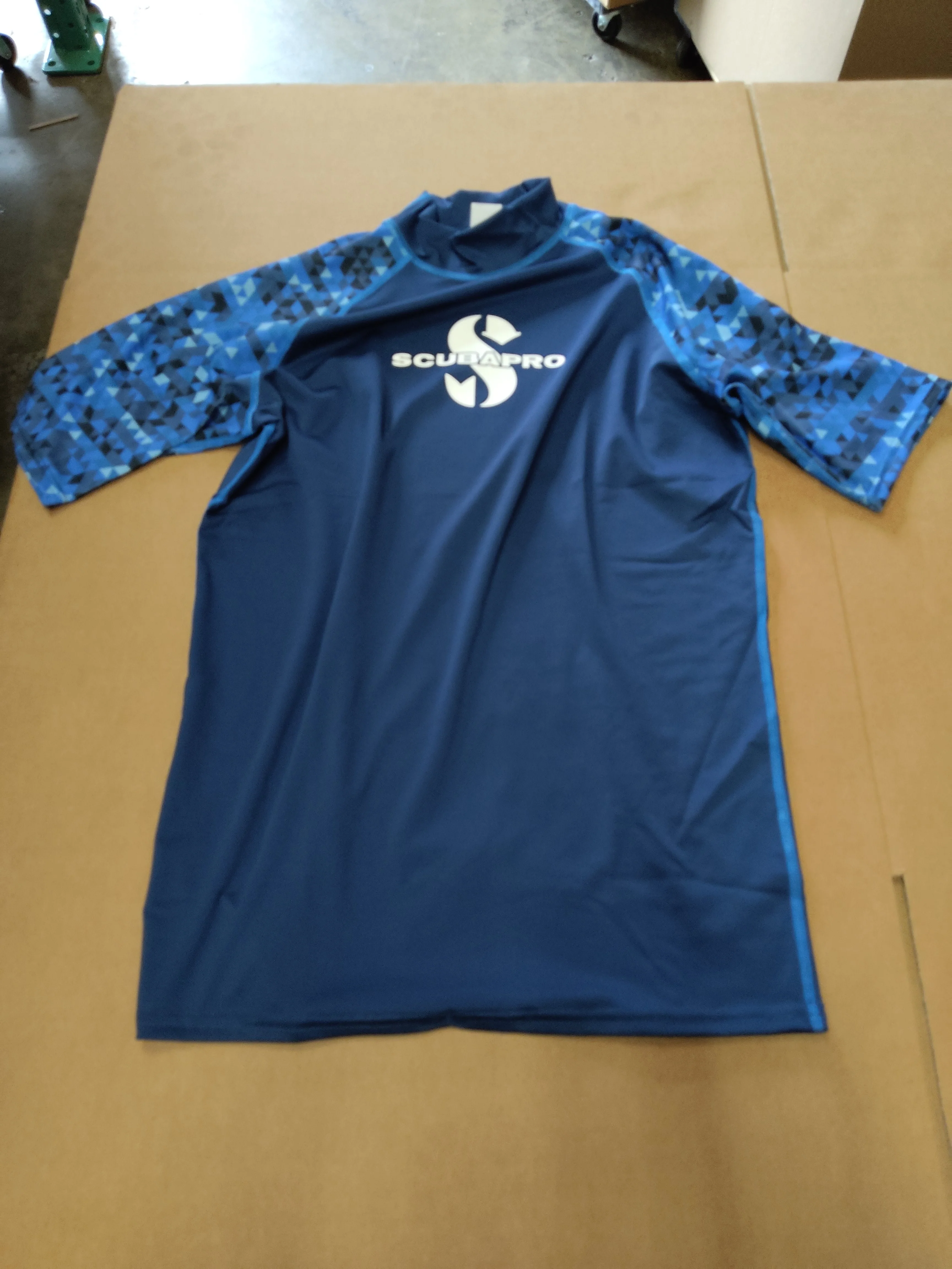 Used Scubapro Rash Guard Mens, Short Sleeve (UPF50) - Image 5