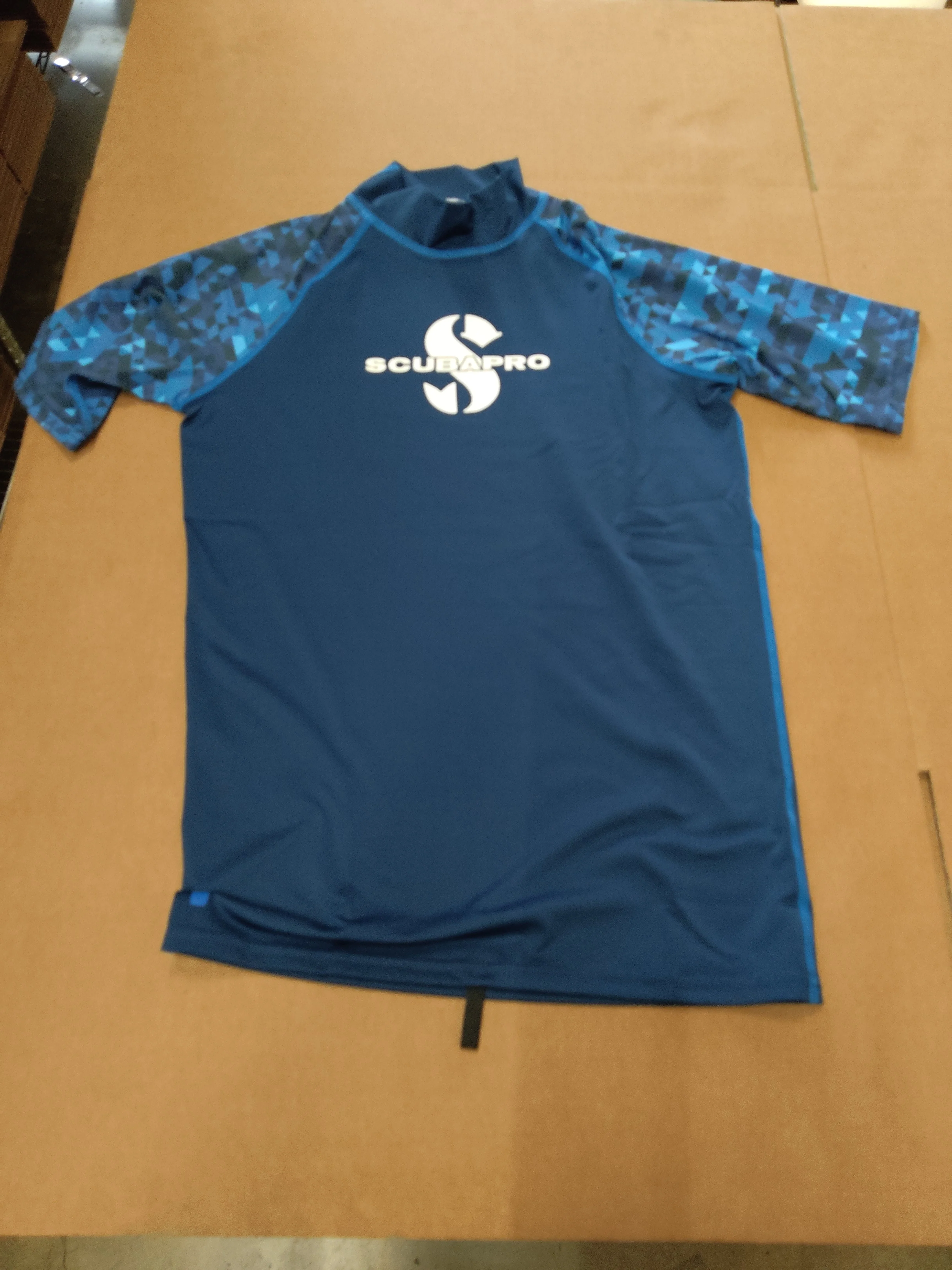 Used Scubapro Rash Guard Mens, Short Sleeve (UPF50) - Image 6