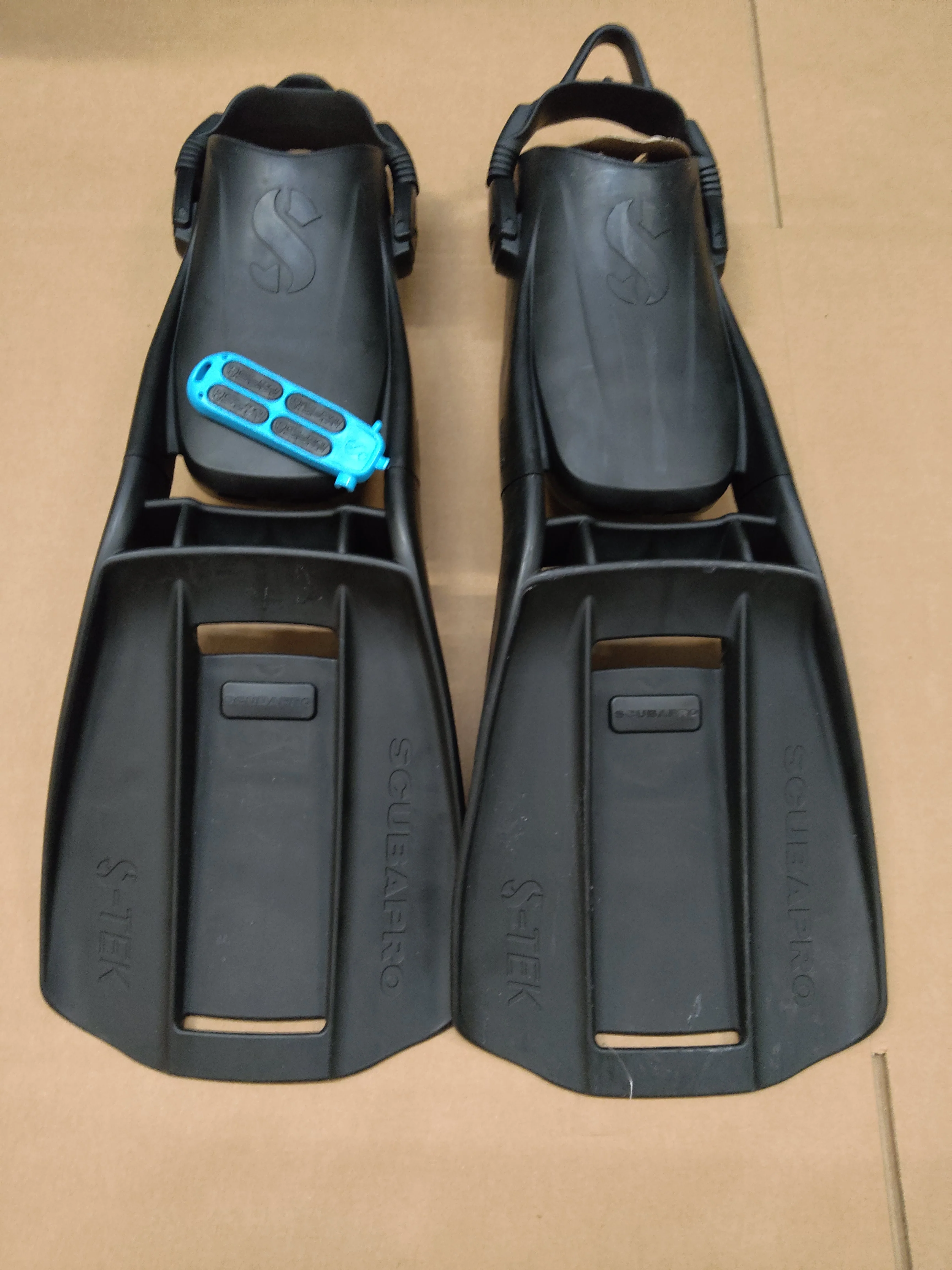 Used Scubapro S-TEK Open Heel Diving Fin - Image 2