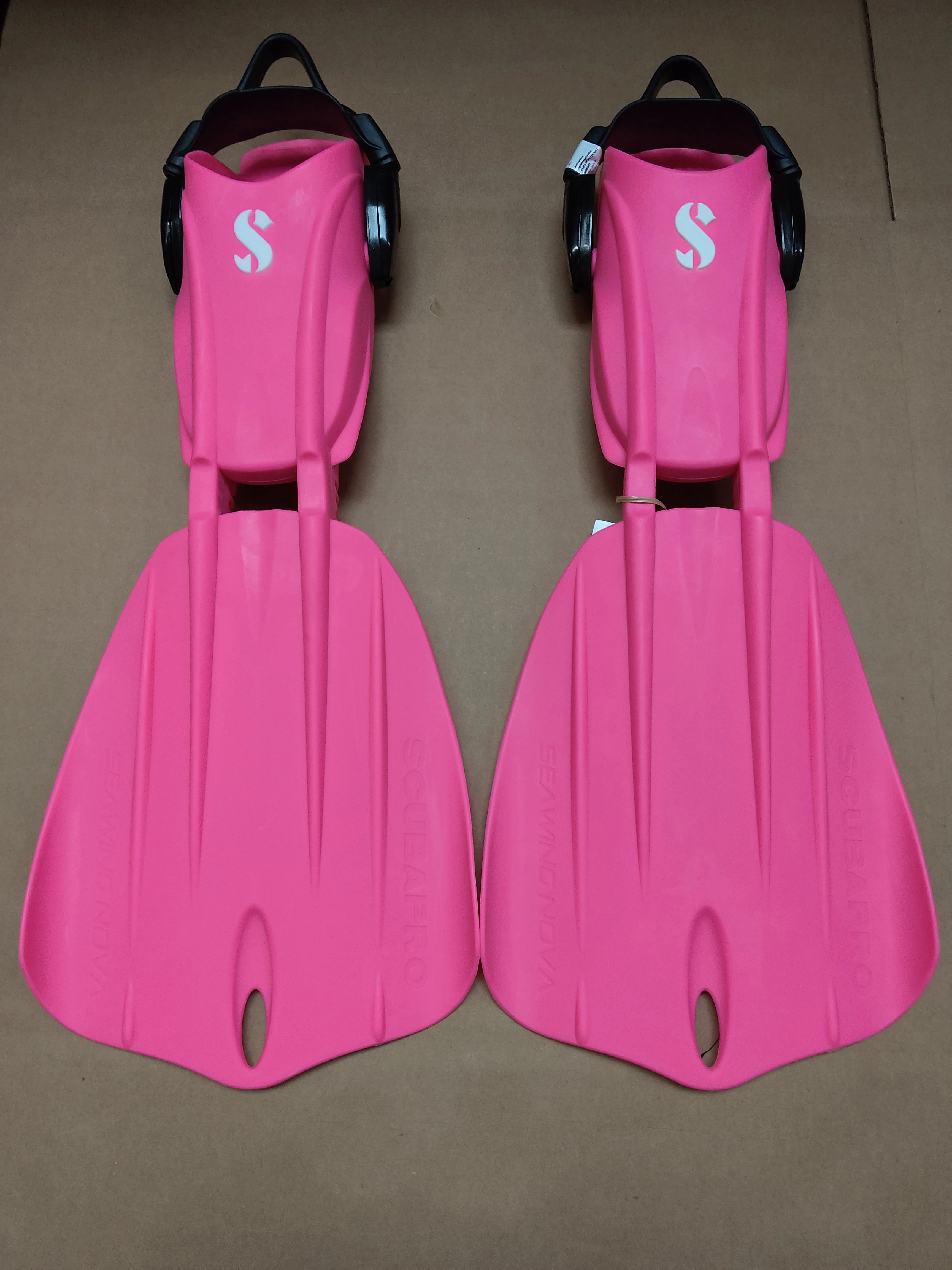 Used Scubapro Seawing Nova Fins - Image 17