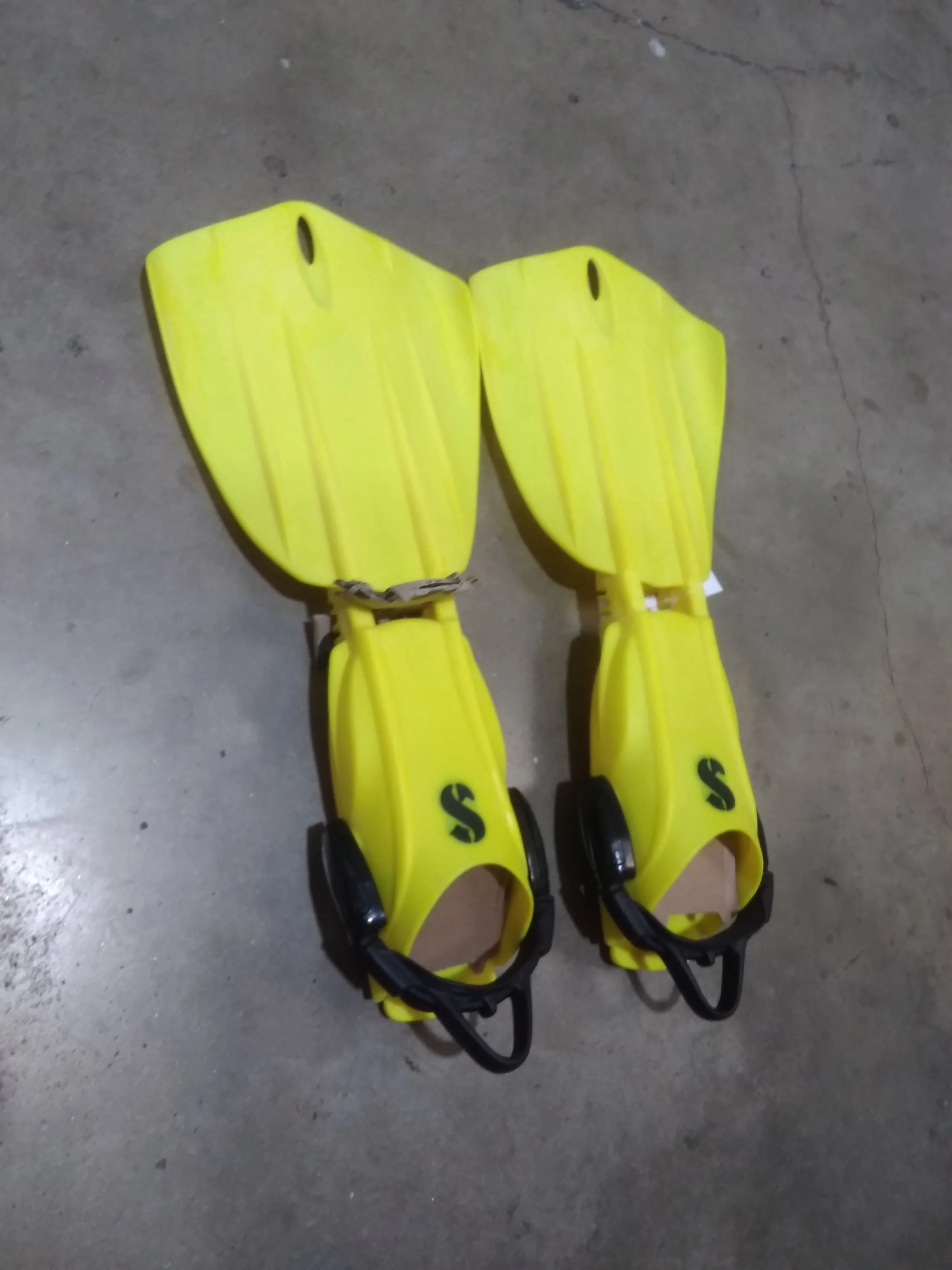 Used Scubapro Seawing Nova Fins - Image 2