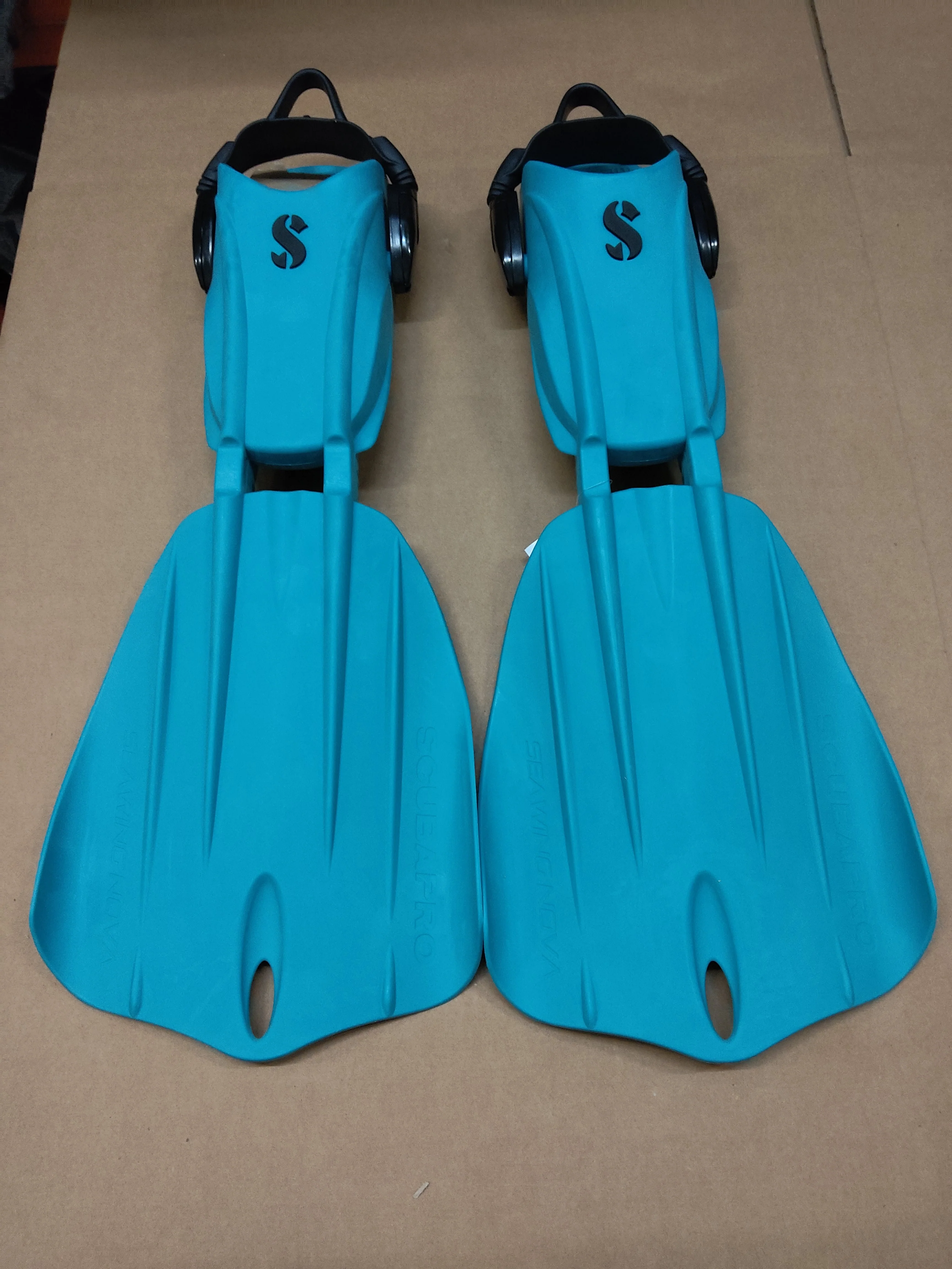 Used Scubapro Seawing Nova Fins - Image 23