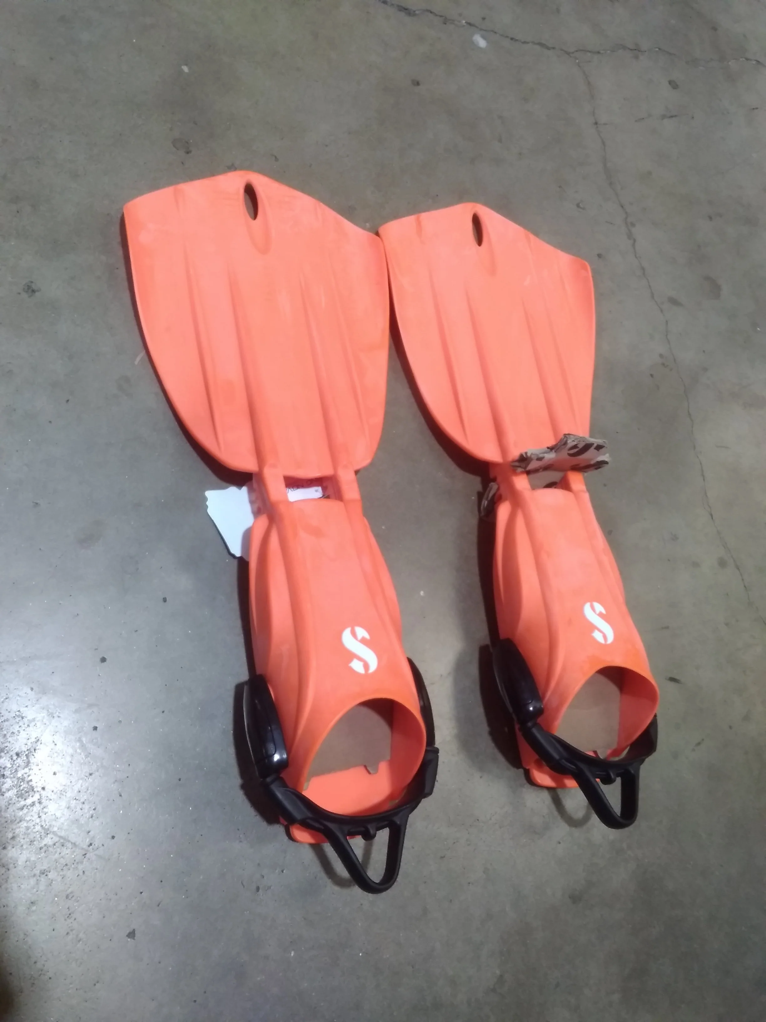 Used Scubapro Seawing Nova Gorilla Fins - Image 3