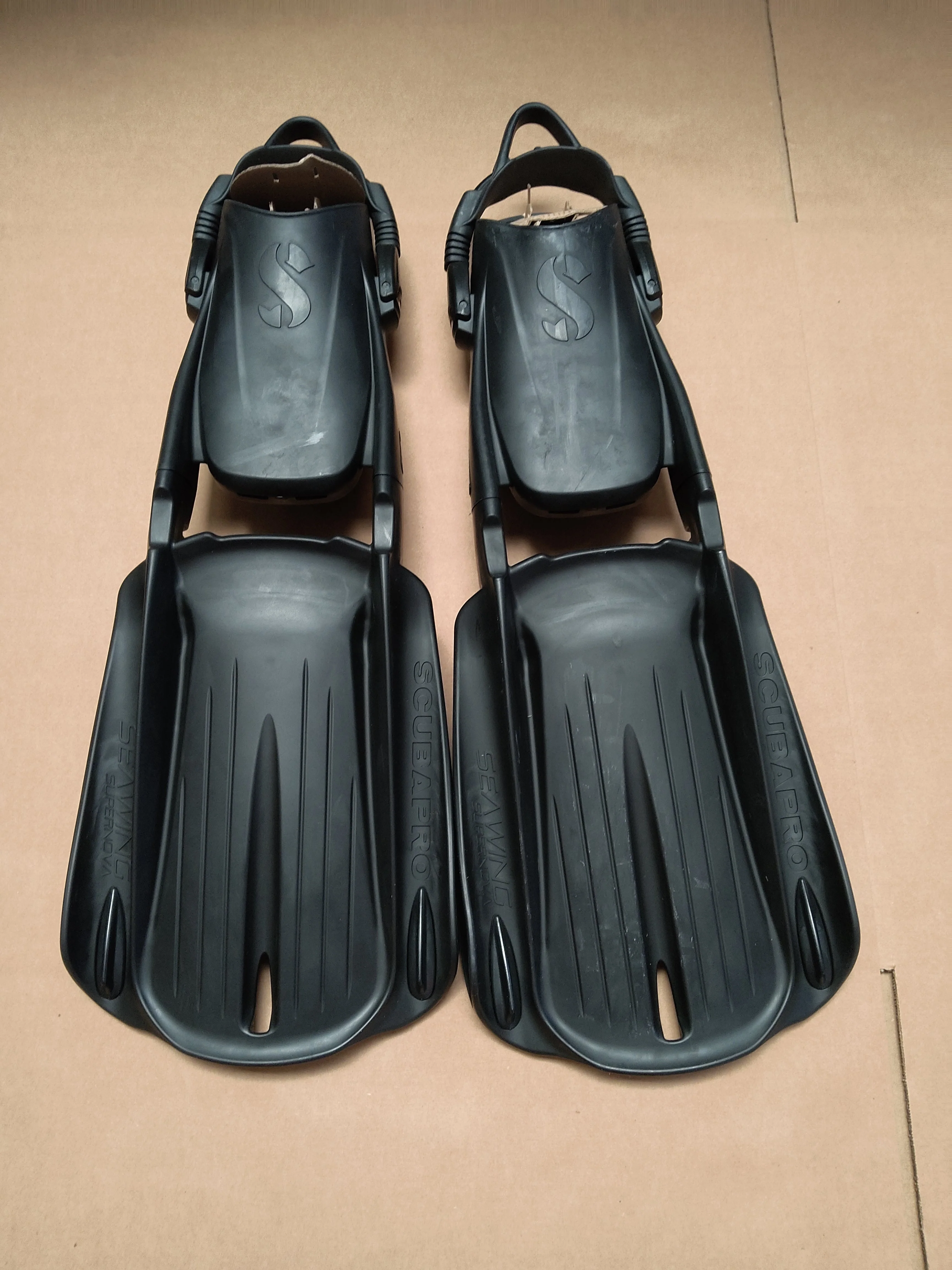 Used Scubapro Seawing Supernova Fins