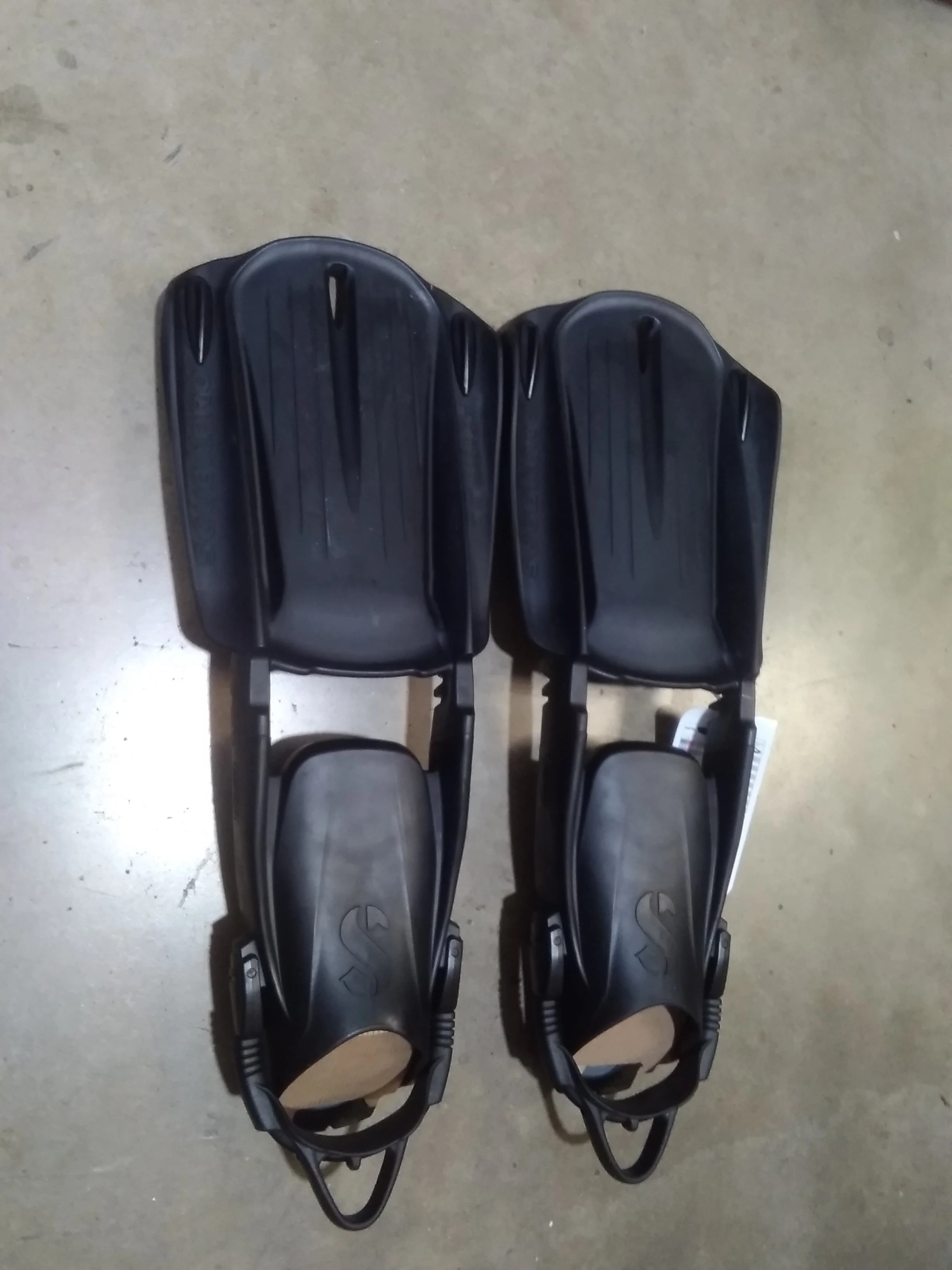 Used Scubapro Seawing Supernova Fins - Image 2