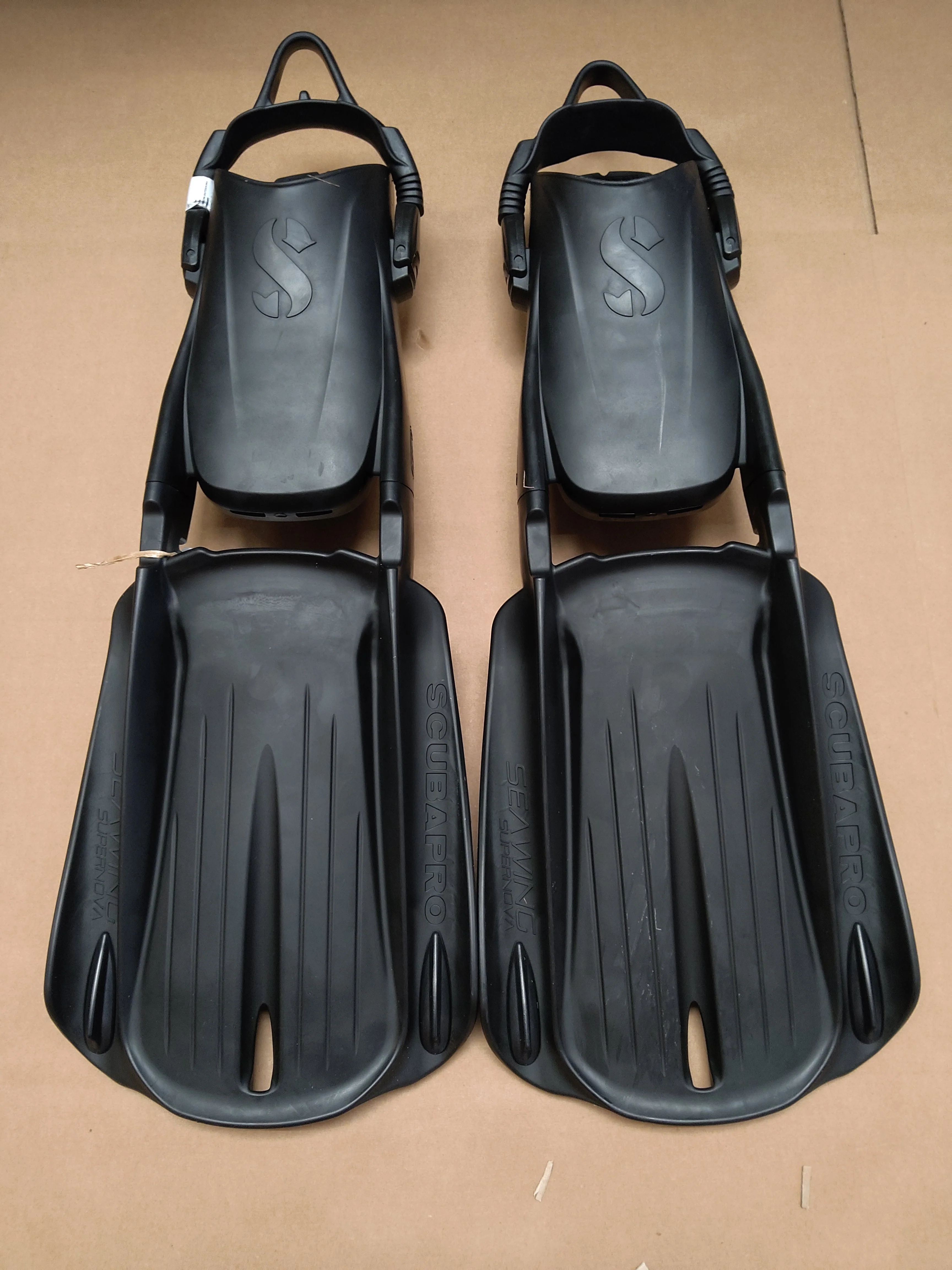 Used Scubapro Seawing Supernova Fins - Image 3