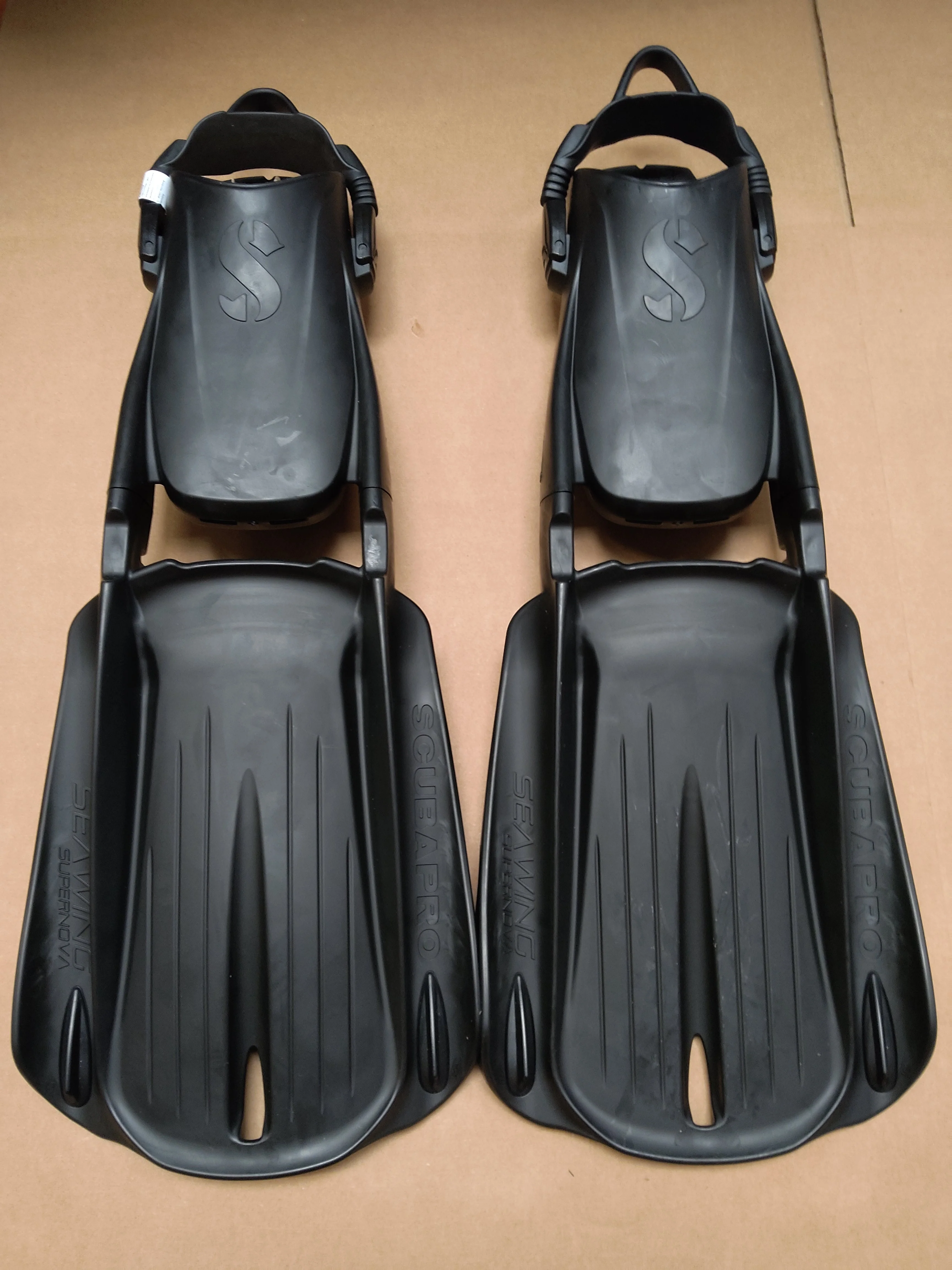 Used Scubapro Seawing Supernova Fins - Image 5