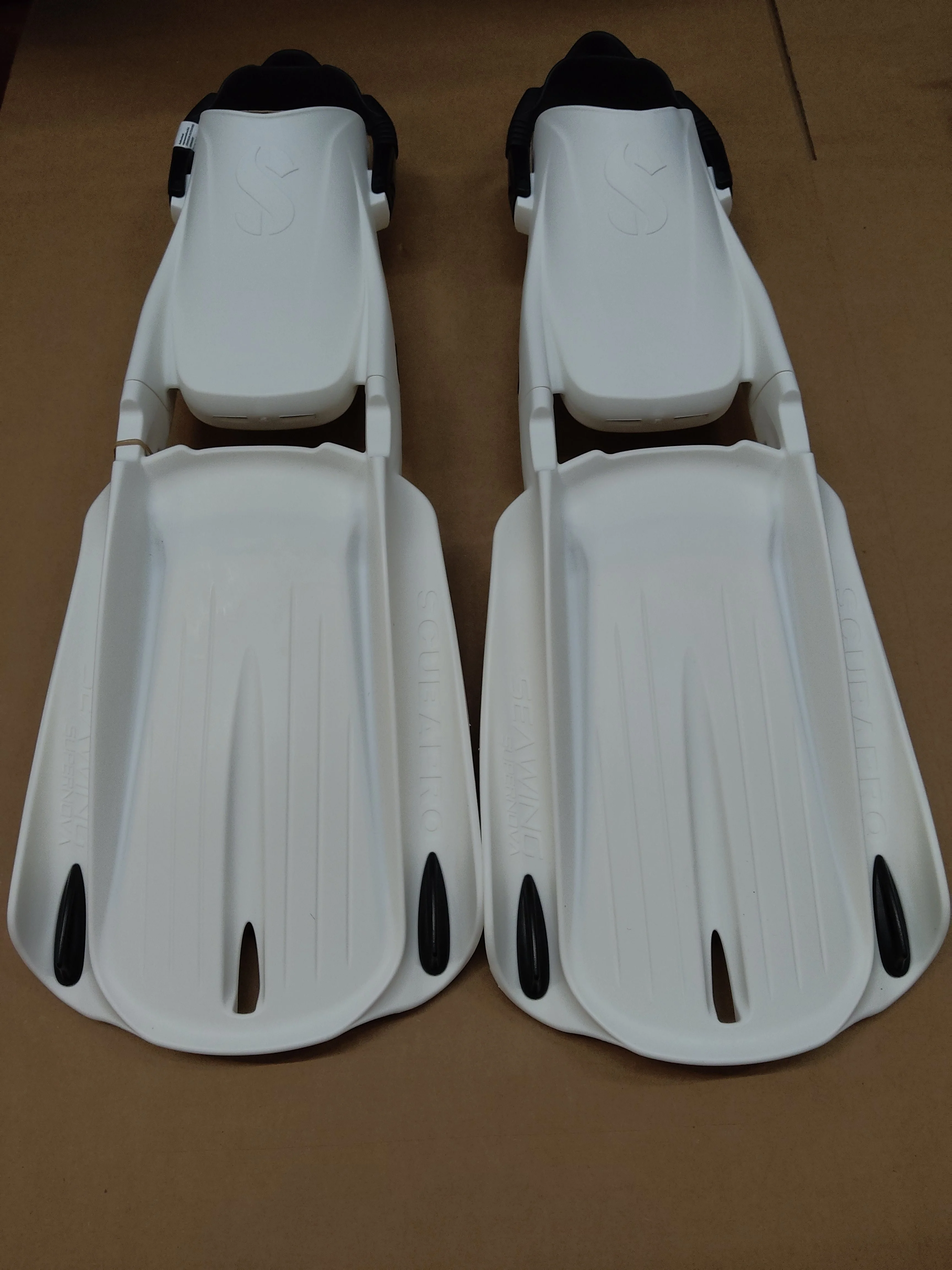Used Scubapro Seawing Supernova Fins - Image 9