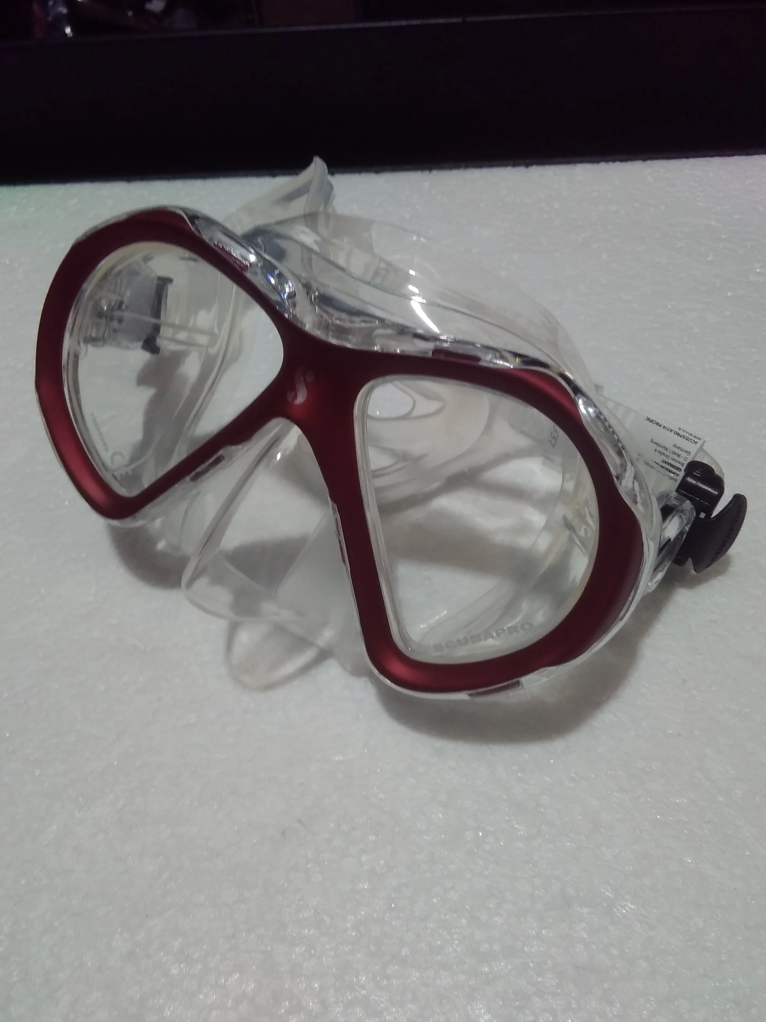 Used Scubapro Spectra Mini Dive Mask