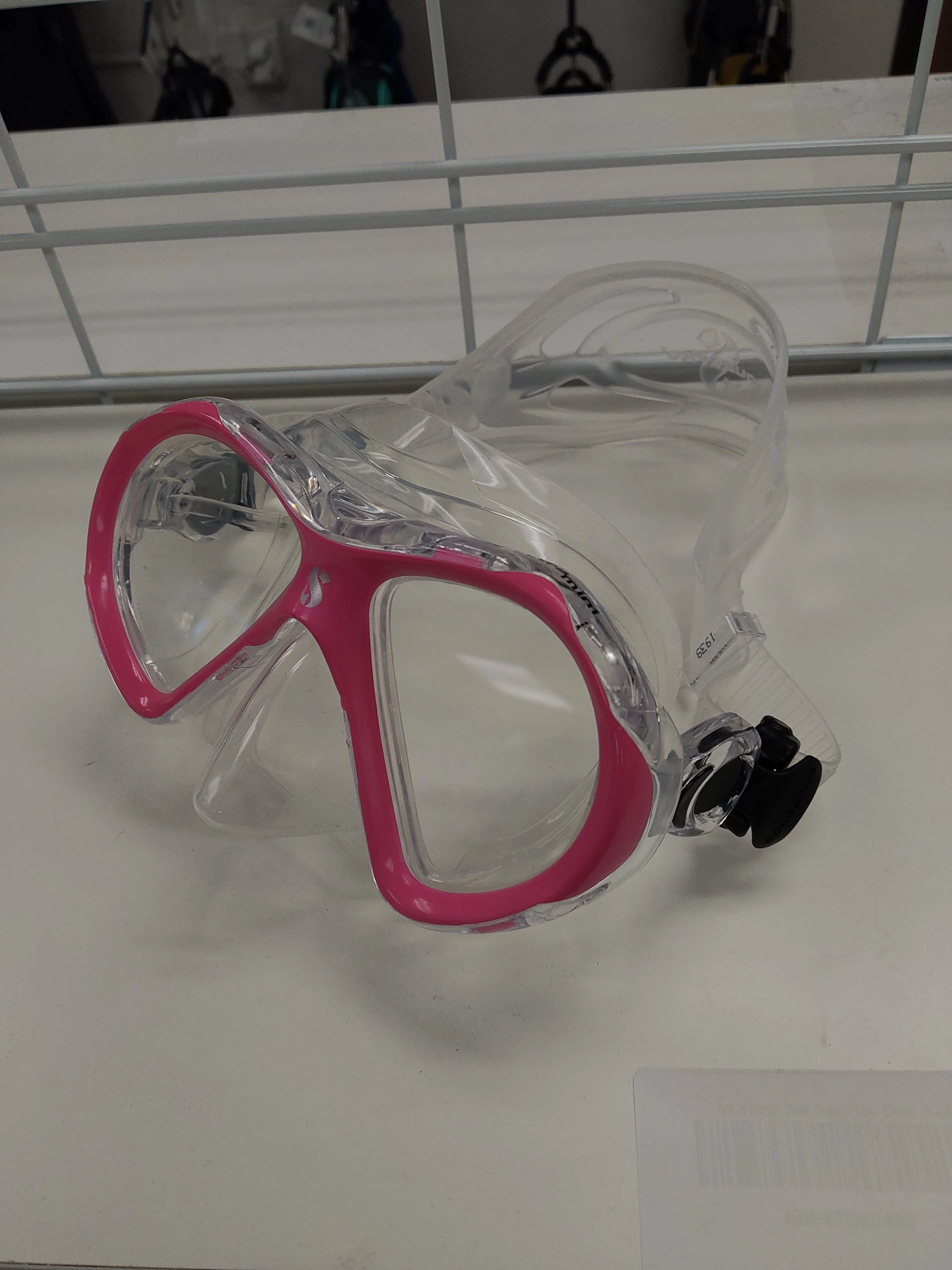 Used Scubapro Spectra Mini Dive Mask - Image 2