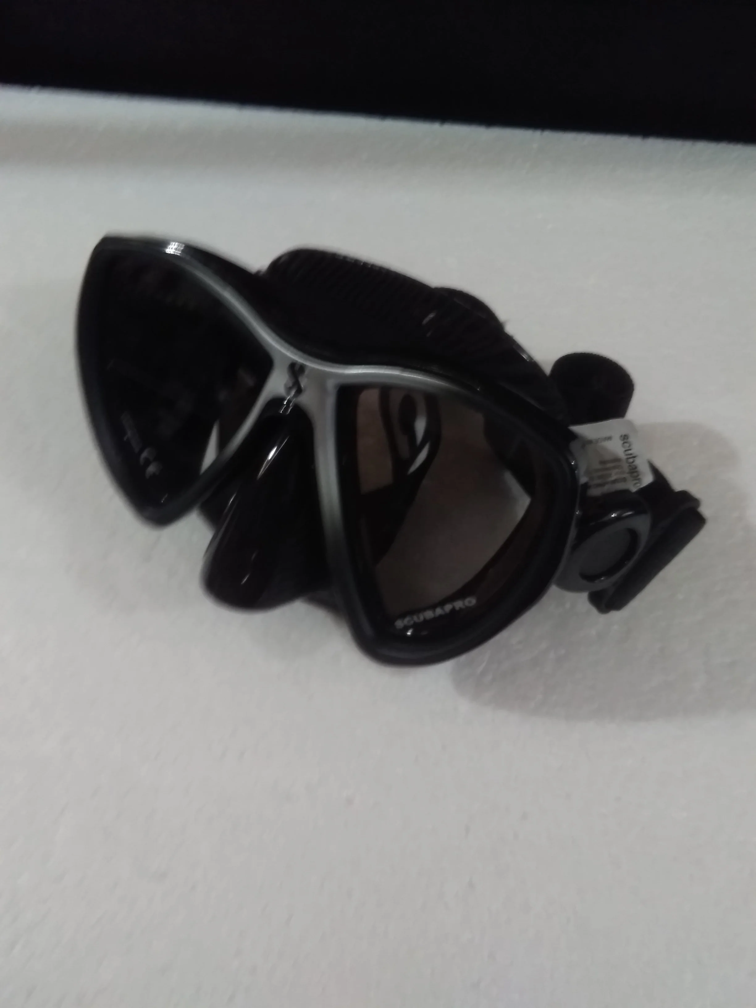 Used Scubapro Synergy Mini Dive Mask with Comfort Strap - Image 2