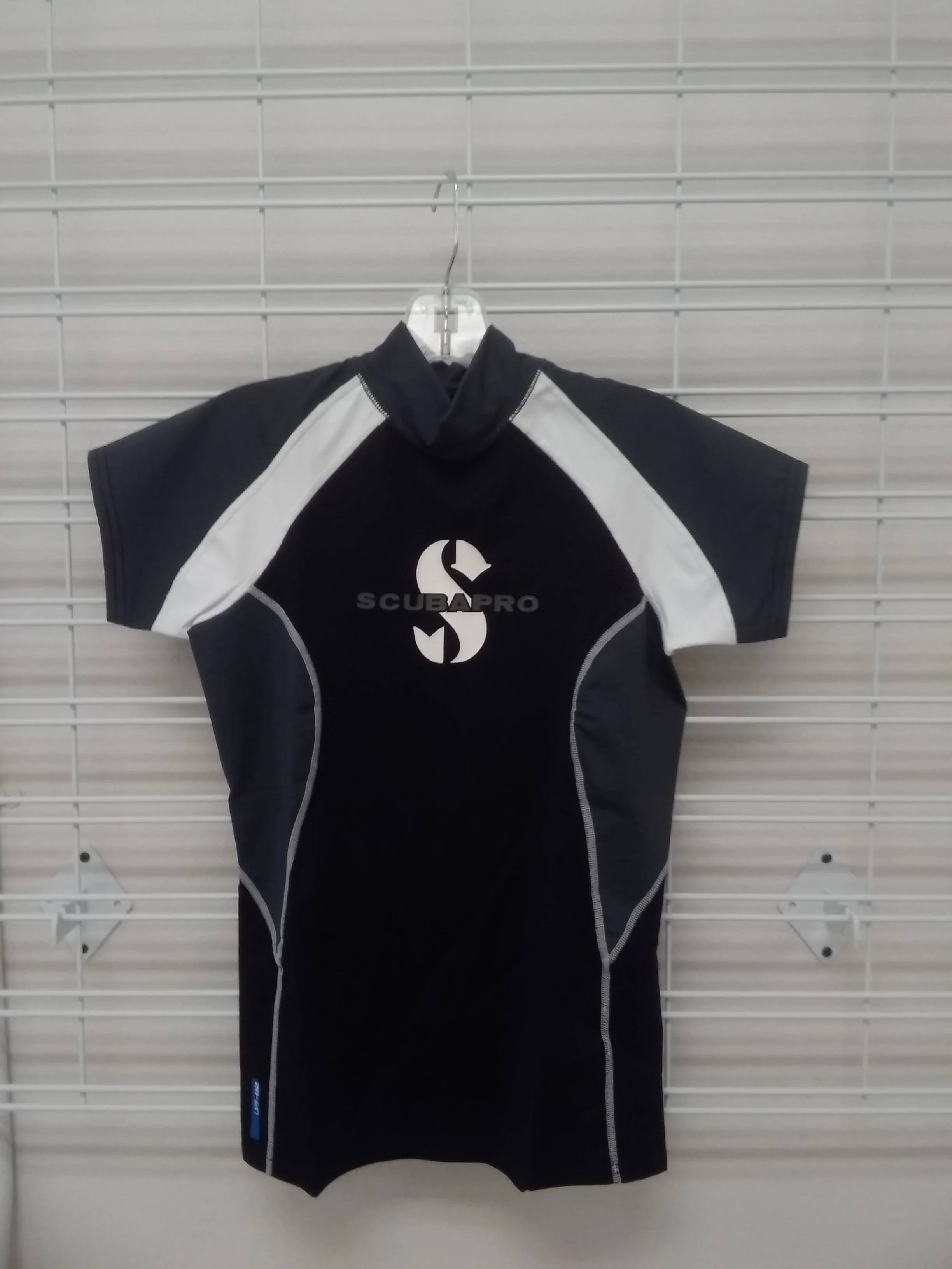 Used Scubapro T - Flex Rash Guard Womens, Short Sleeve (UPF80) - Image 2