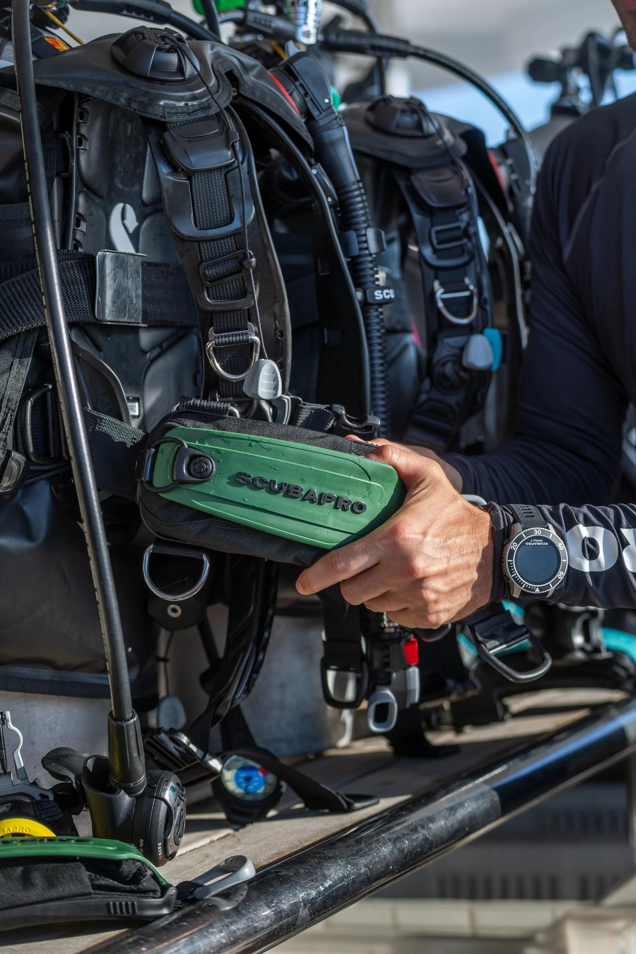 ScubaPro Hydros Pro 2 Air2 with Standard Monorail Weight Pocket Set - Image 5