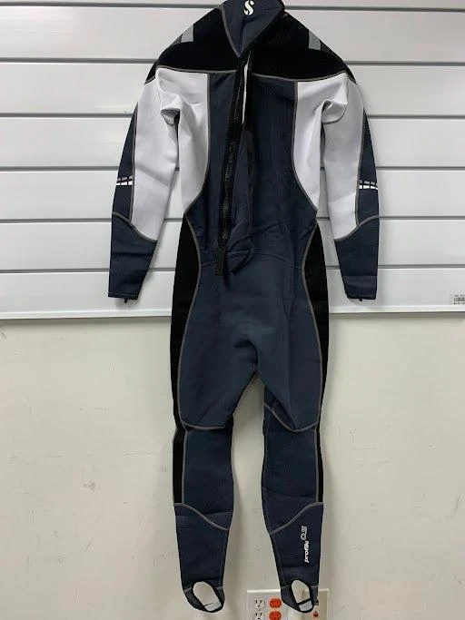 Used Scubapro New Profile 0.5mm Wetsuit Men's - Image 6