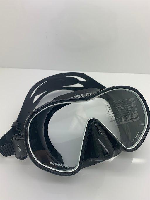 Scubapro Solo Dive Mask (Rental) - Image 2