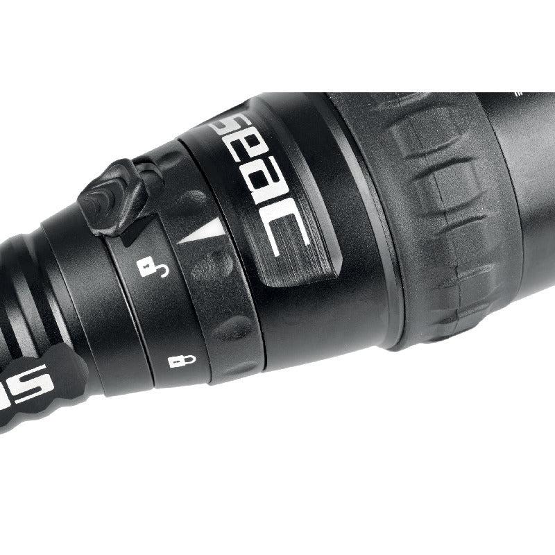 Seac R40 Scuba Dive Rechargeable Flashlight - Image 2