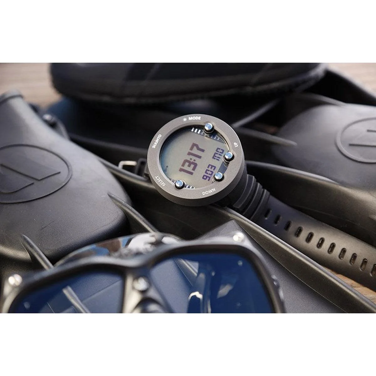 Suunto Vyper Novo - USB Cable, Bungee and Rubber Boot Sold Separately - Image 3