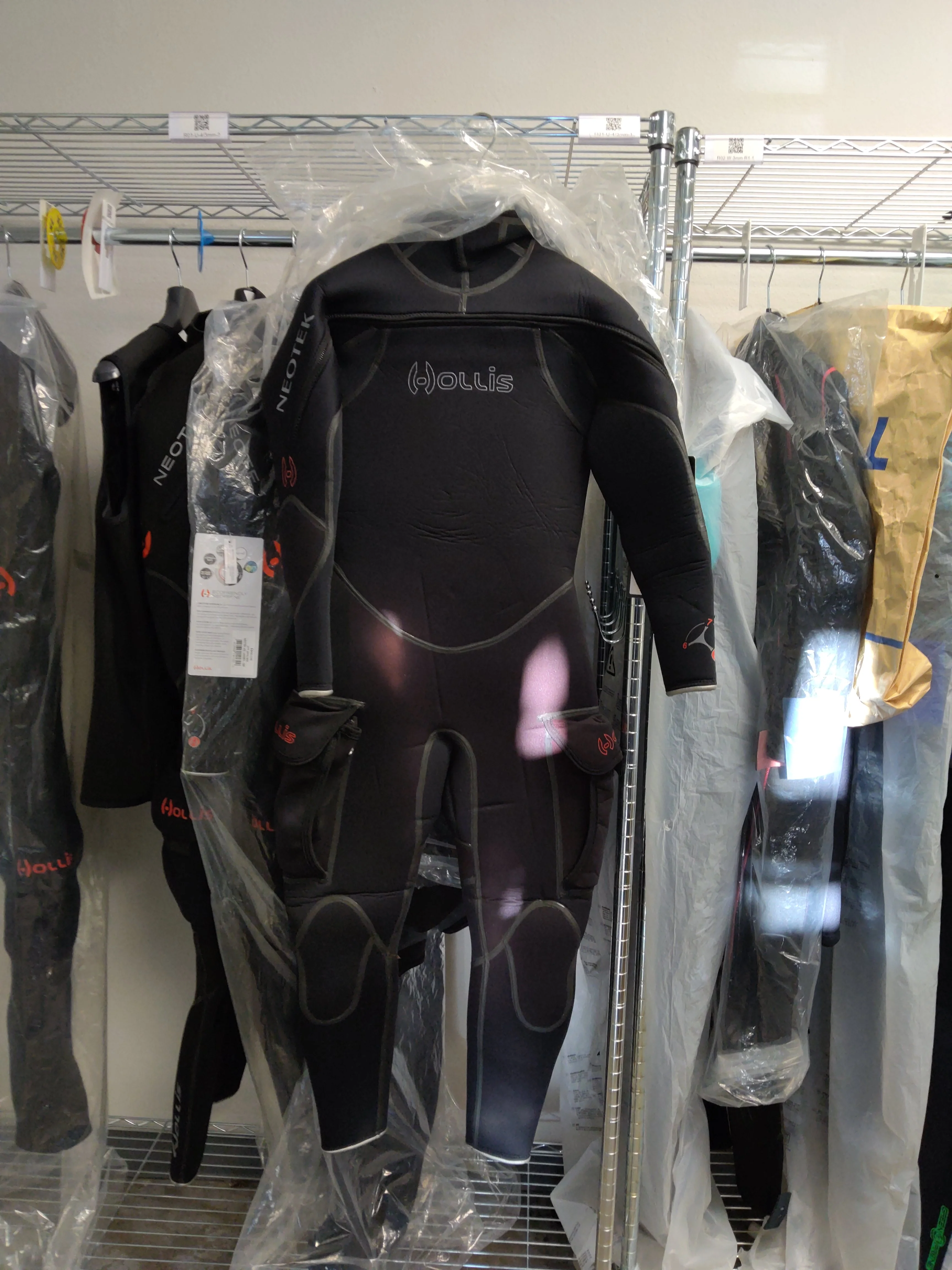 Used Hollis Neo Tek Semidry 8/7/6mm Suit