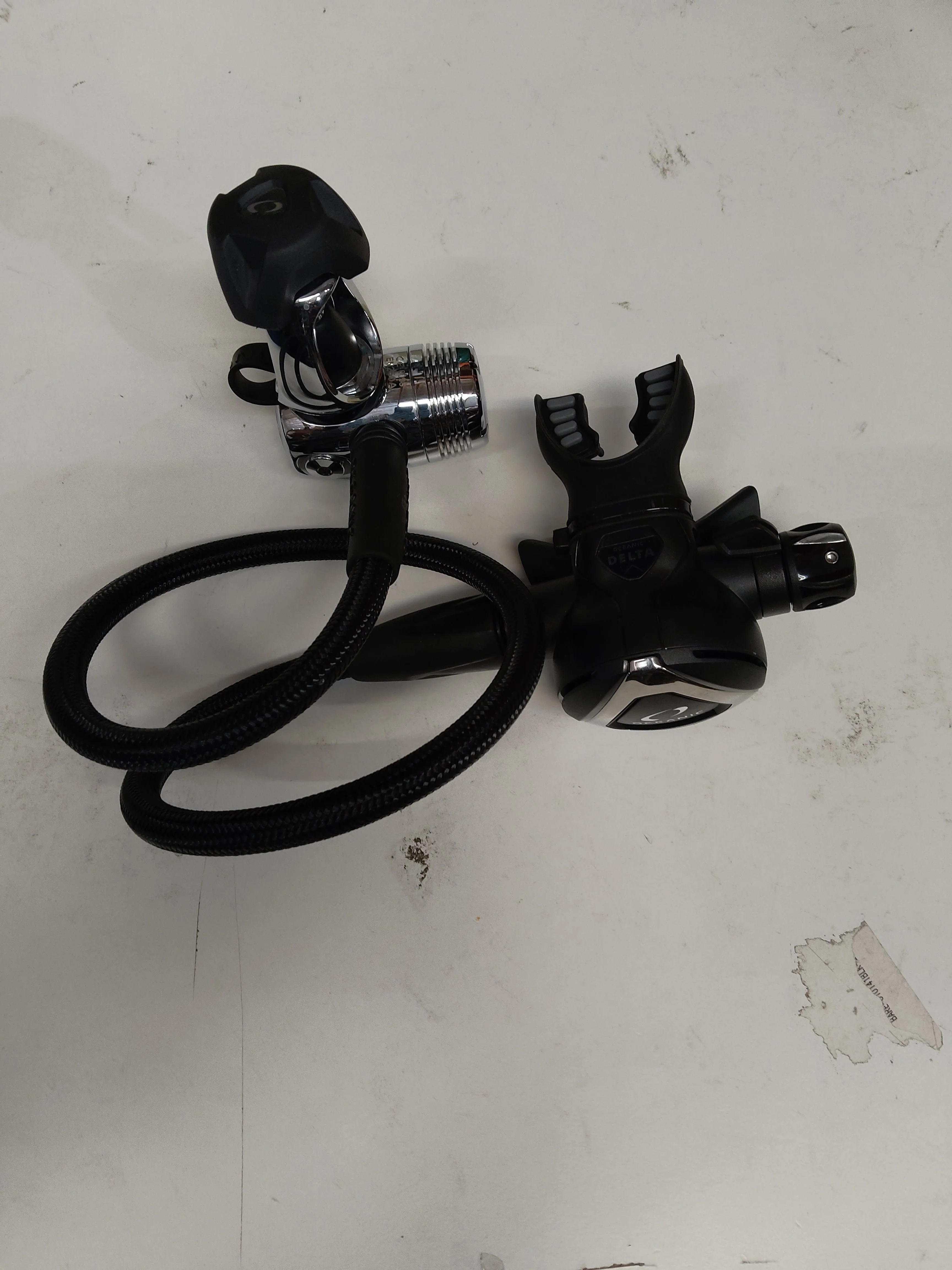 Used OCEANIC DELTA 5 + EDX, YOKE
